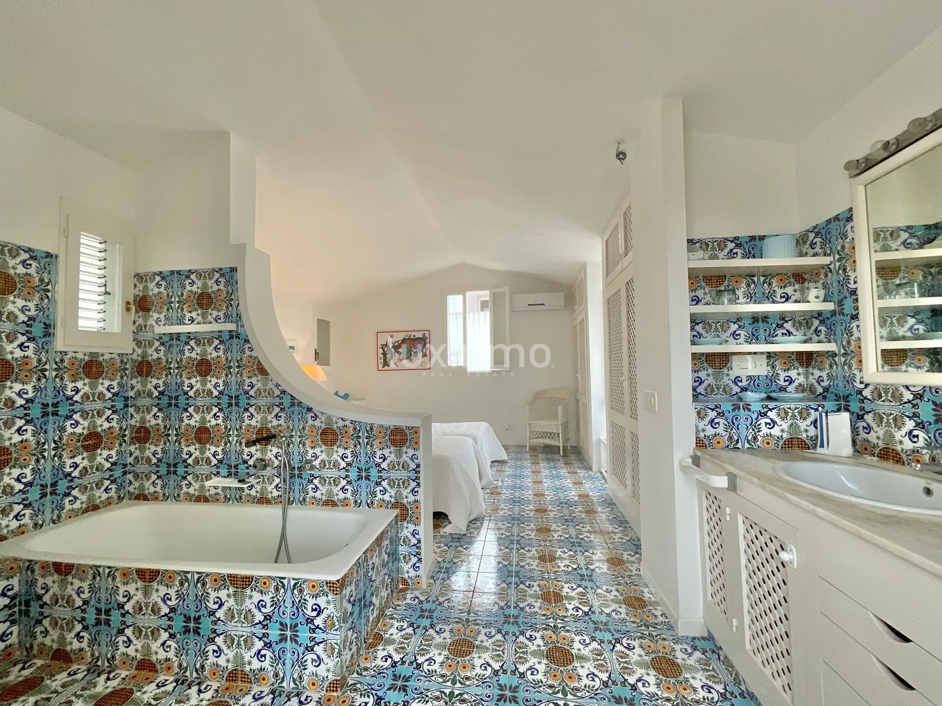 Charming West Coast Ibiza Villa - Walking Distance to the Sea — photo 29