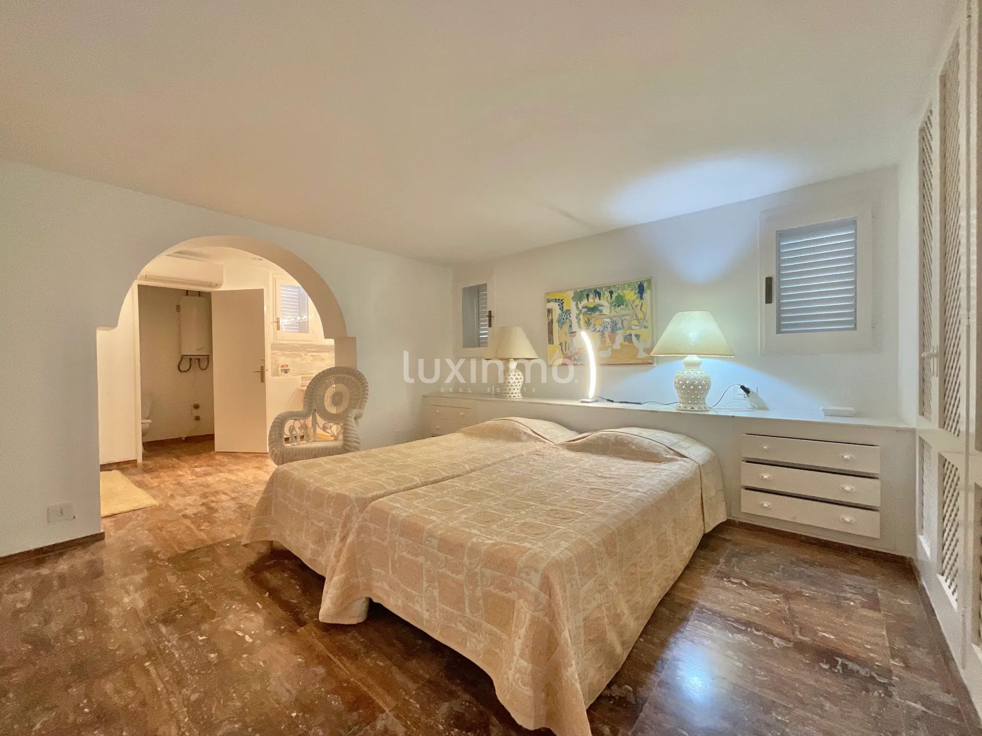 Charming West Coast Ibiza Villa - Walking Distance to the Sea — photo 19