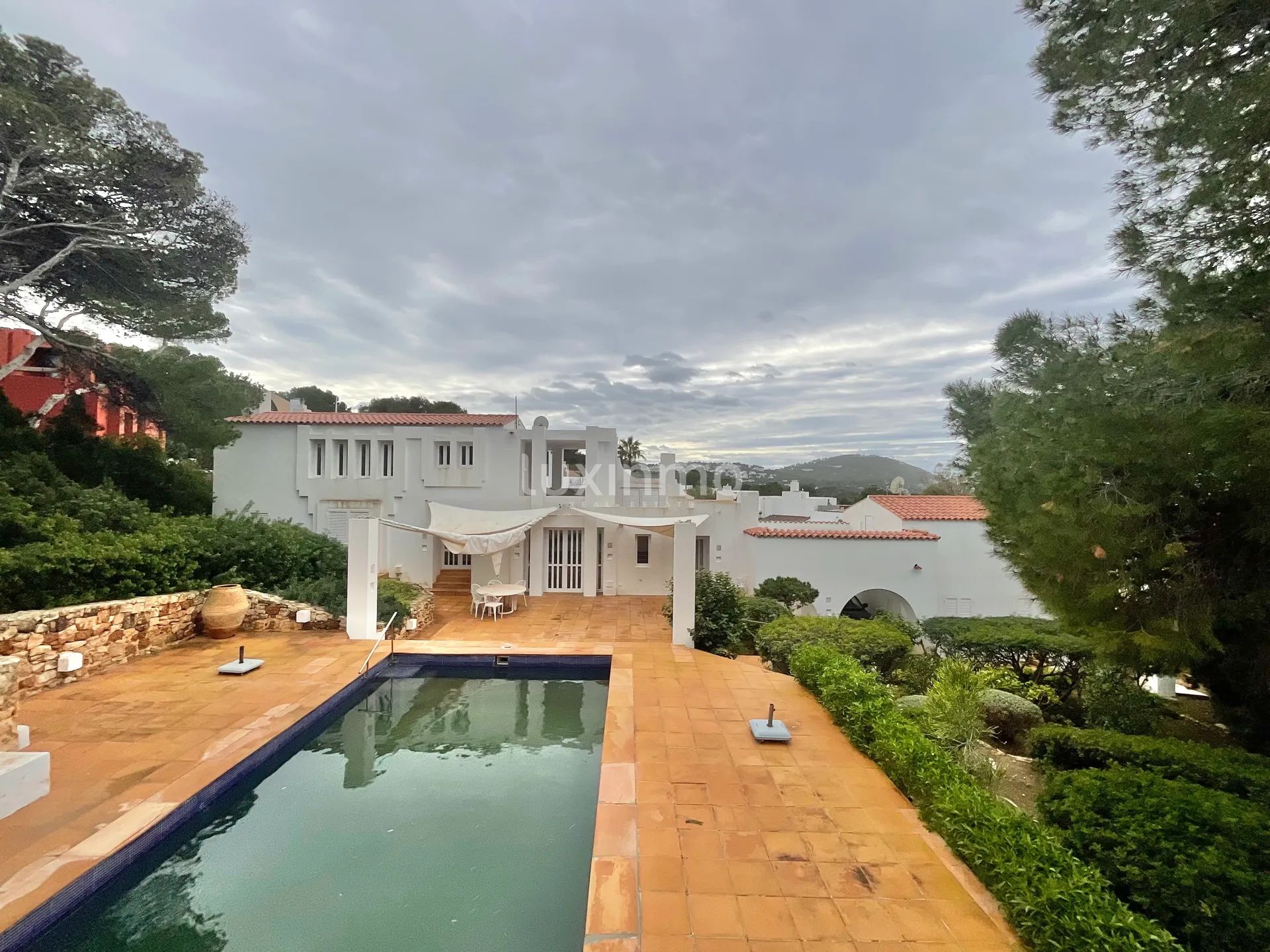 Charming West Coast Ibiza Villa - Walking Distance to the Sea — photo 5