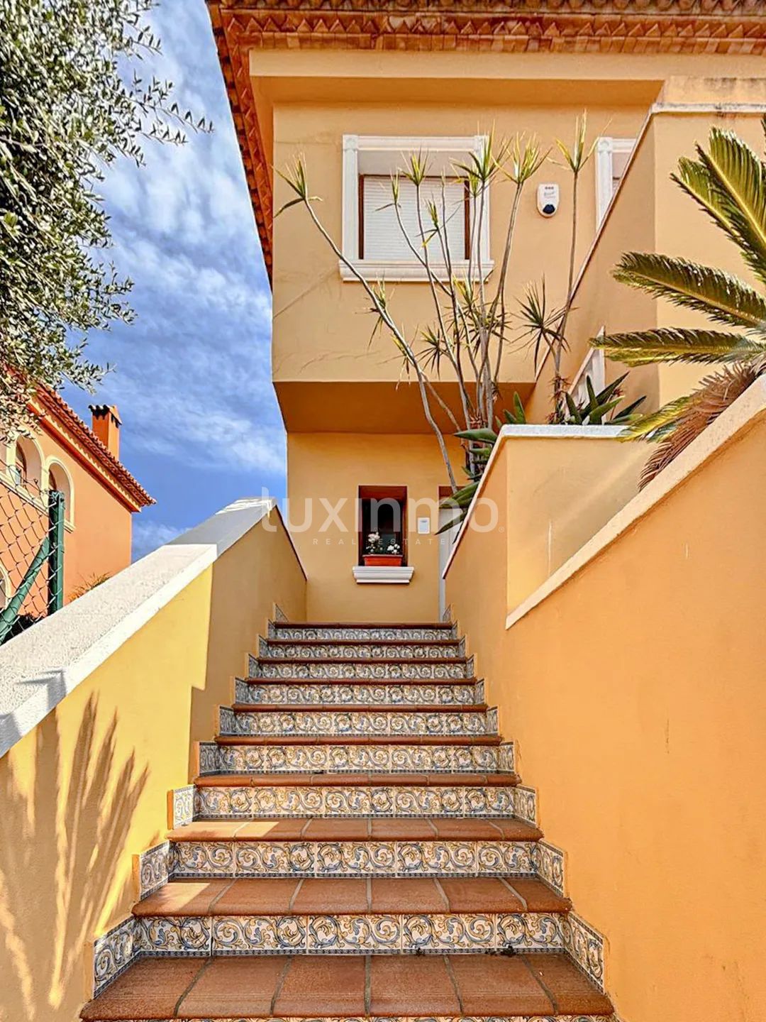 Charming Mediterranean townhouse for sale in Calpe — photo 3