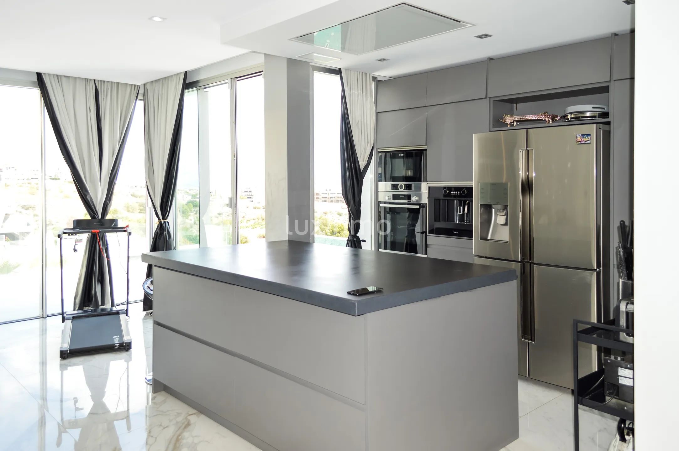 Luxueuse maison indépendante de 5 chambres avec vue sur la mer et la montagne à Finestrat — photo 36