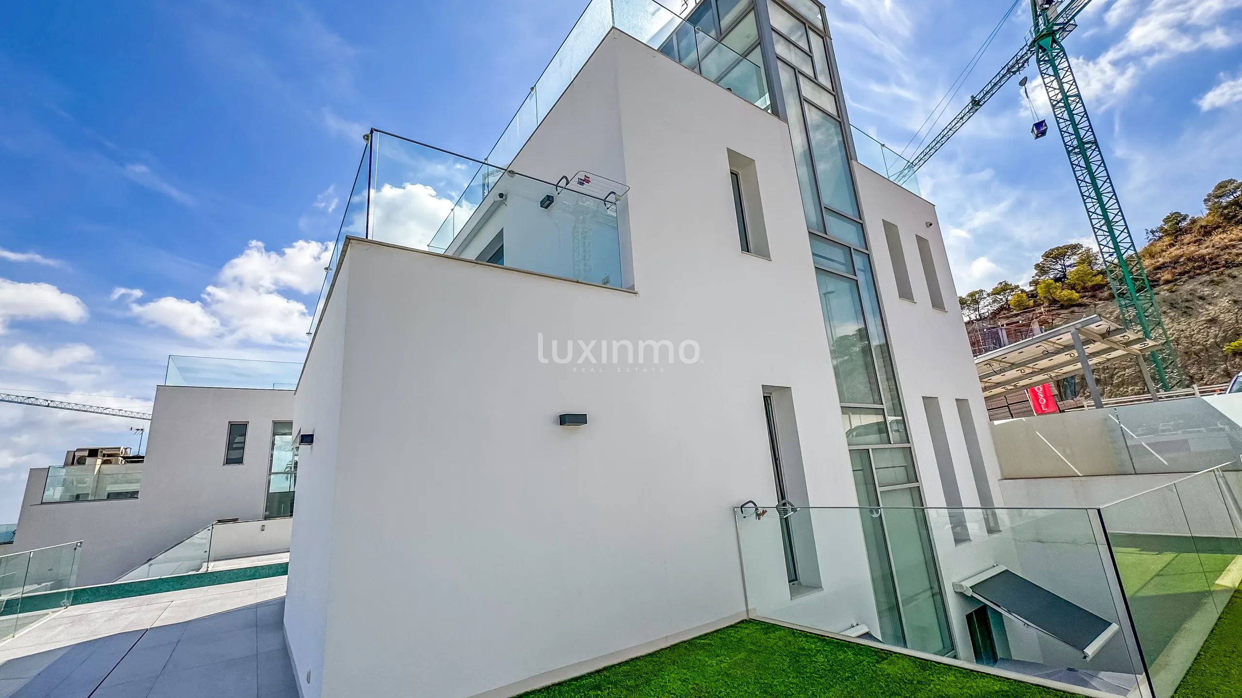 Luxueuse maison indépendante de 5 chambres avec vue sur la mer et la montagne à Finestrat — photo 133