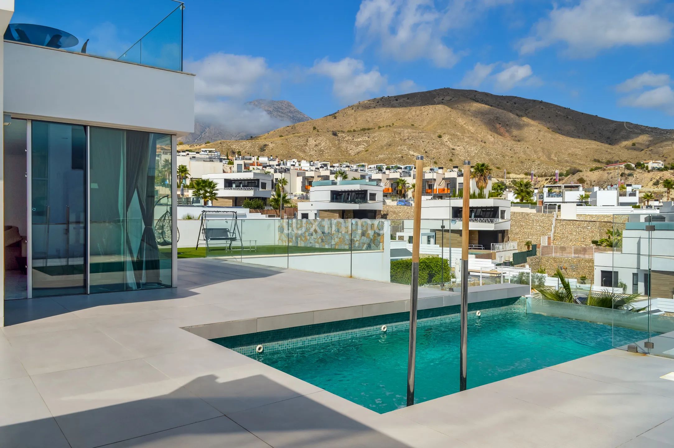 Luxueuse maison indépendante de 5 chambres avec vue sur la mer et la montagne à Finestrat — photo 103