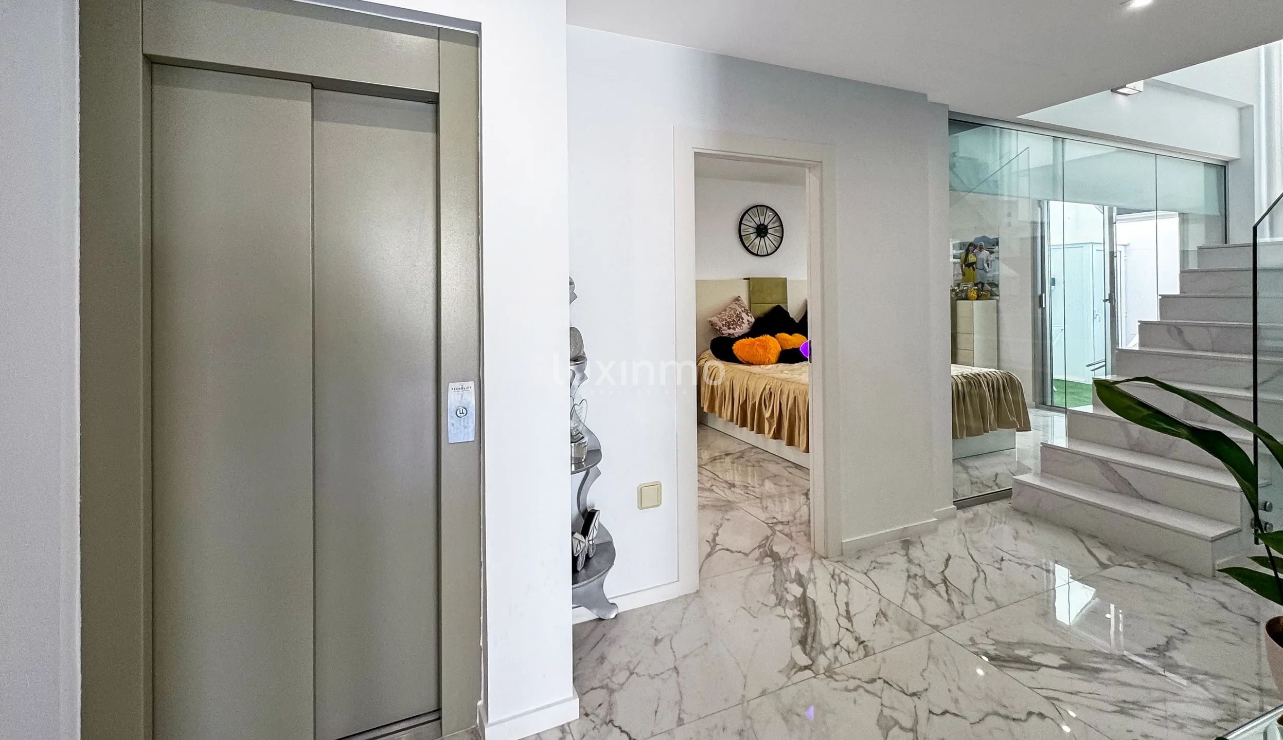 Luxueuse maison indépendante de 5 chambres avec vue sur la mer et la montagne à Finestrat — photo 113