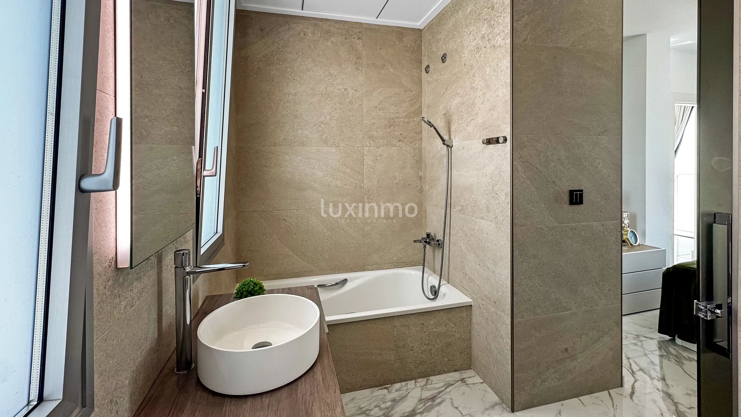 Luxueuse maison indépendante de 5 chambres avec vue sur la mer et la montagne à Finestrat — photo 21