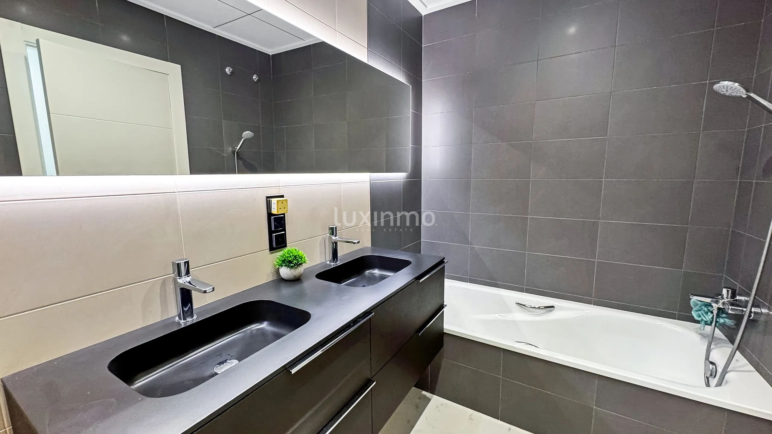 Luxueuse maison indépendante de 5 chambres avec vue sur la mer et la montagne à Finestrat — photo 86