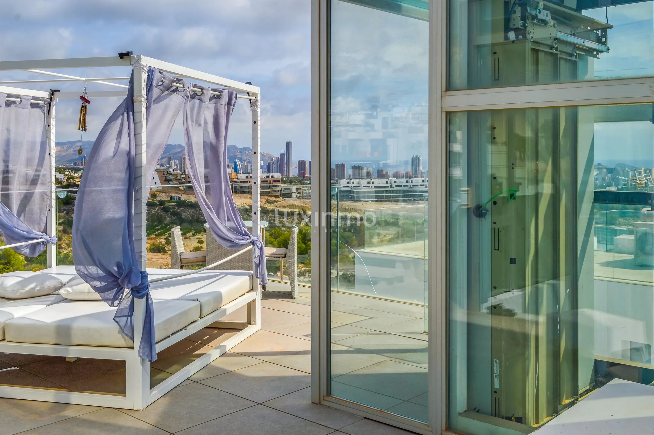 Luxueuse maison indépendante de 5 chambres avec vue sur la mer et la montagne à Finestrat — photo 91