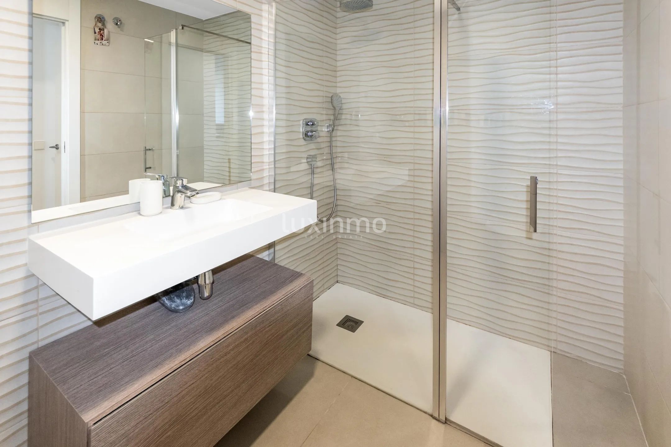 Appartement avec vue sur la mer à Villajoyosa avec 3 lits, terrasse et commodités — photo 18