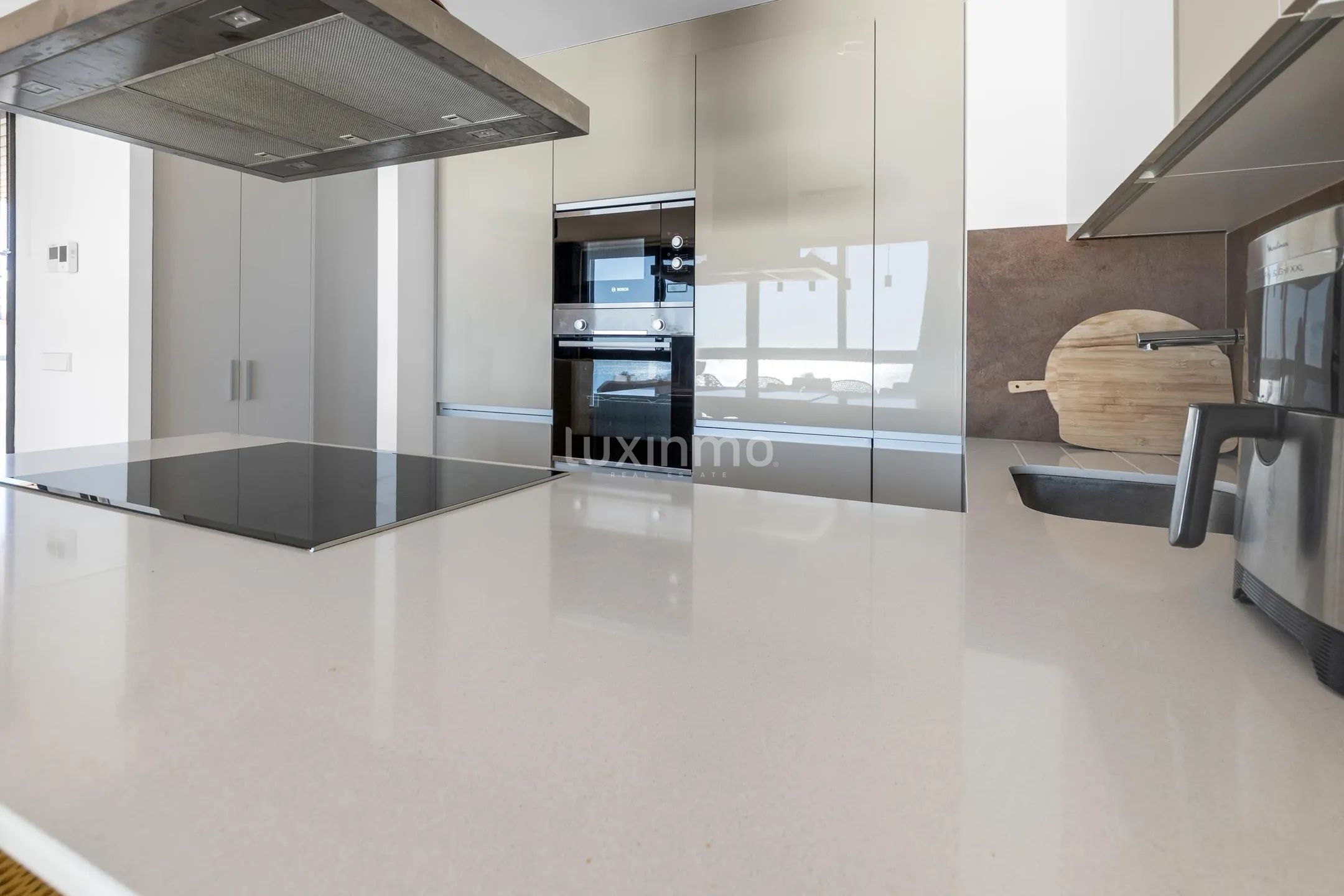 Appartement avec vue sur la mer à Villajoyosa avec 3 lits, terrasse et commodités — photo 12