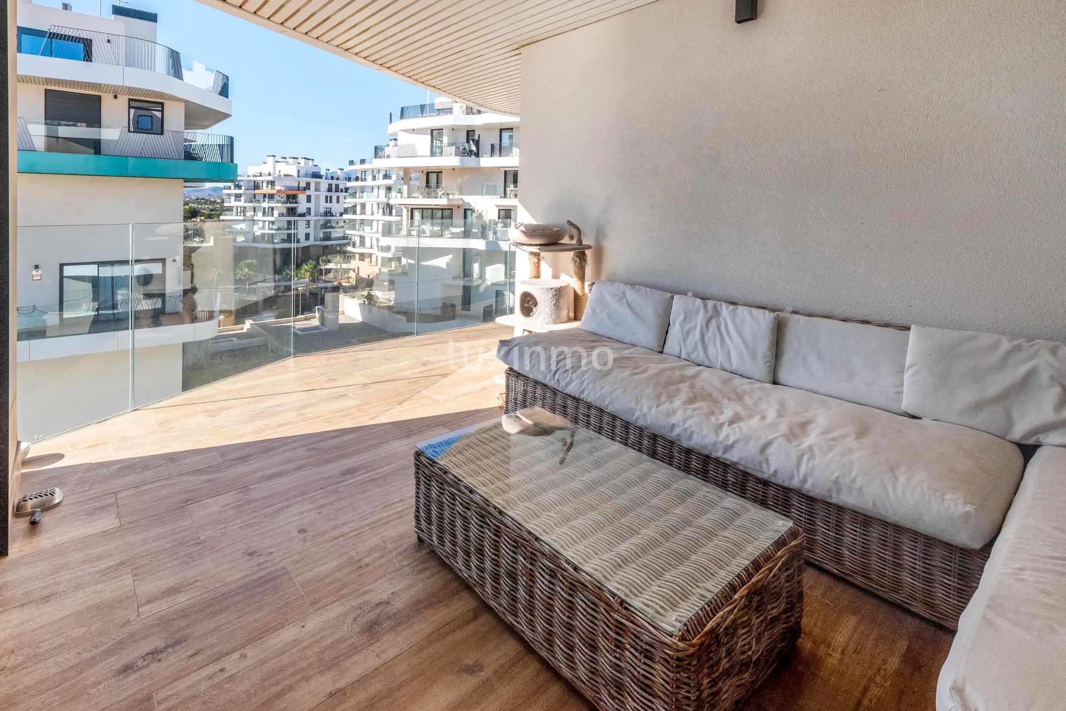 Appartement avec vue sur la mer à Villajoyosa avec 3 lits, terrasse et commodités — photo 27
