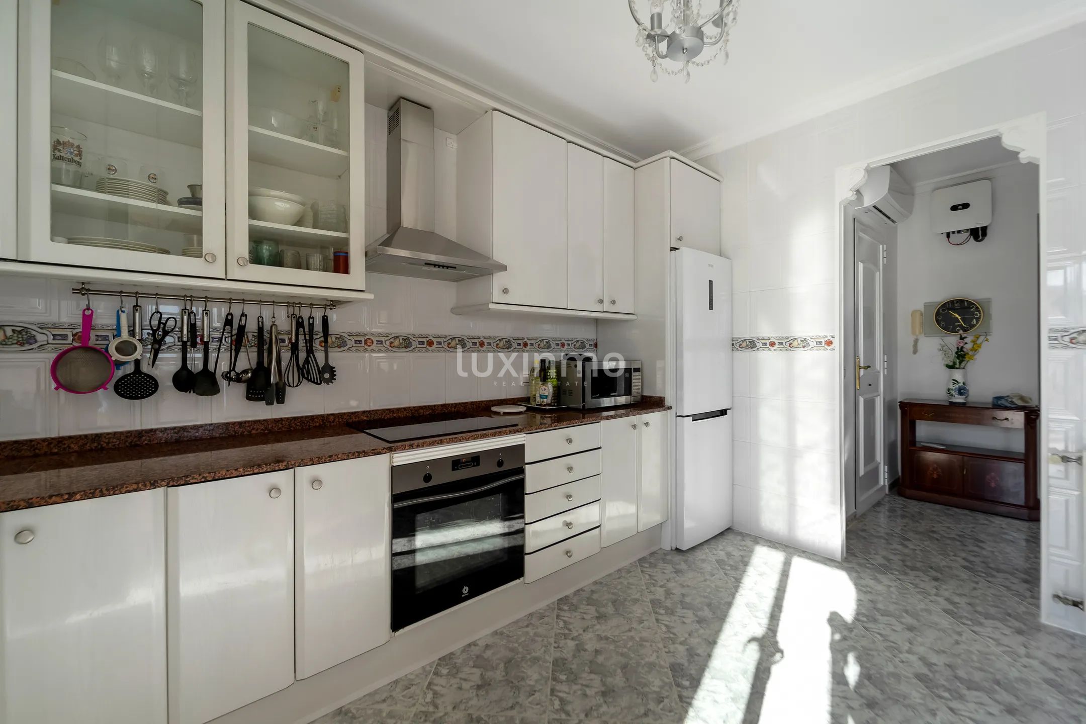 Impressive villa with sea views in Oltamar-Cucarres-Gargasindi, Calpe — photo 4