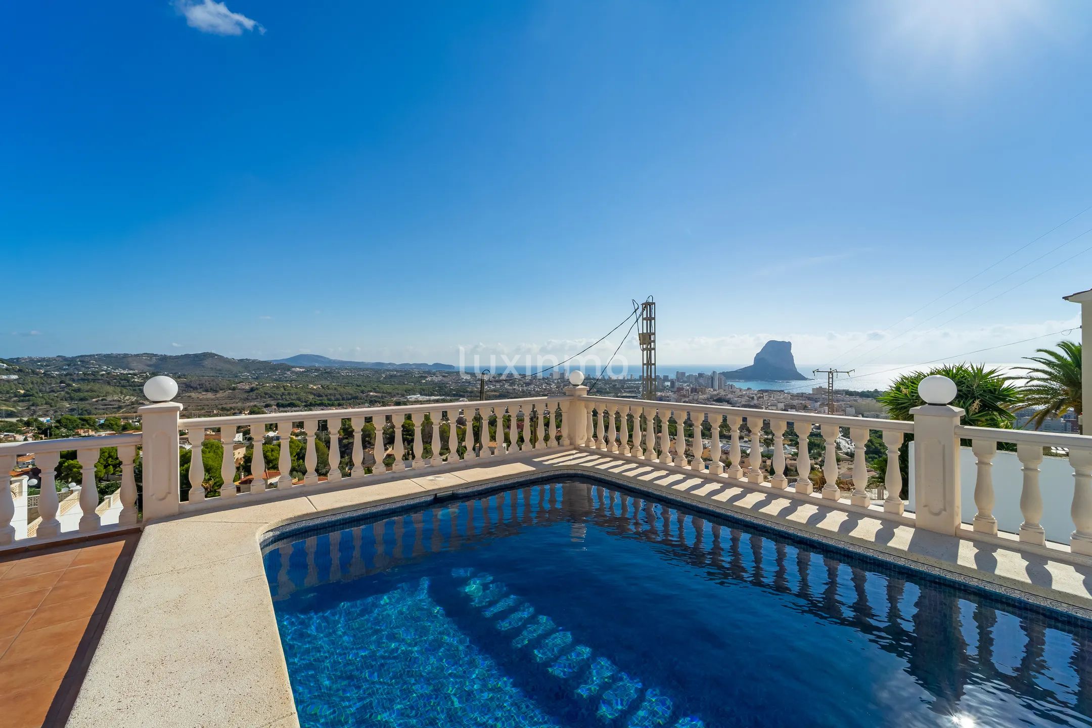 Impressive villa with sea views in Oltamar-Cucarres-Gargasindi, Calpe — photo 30