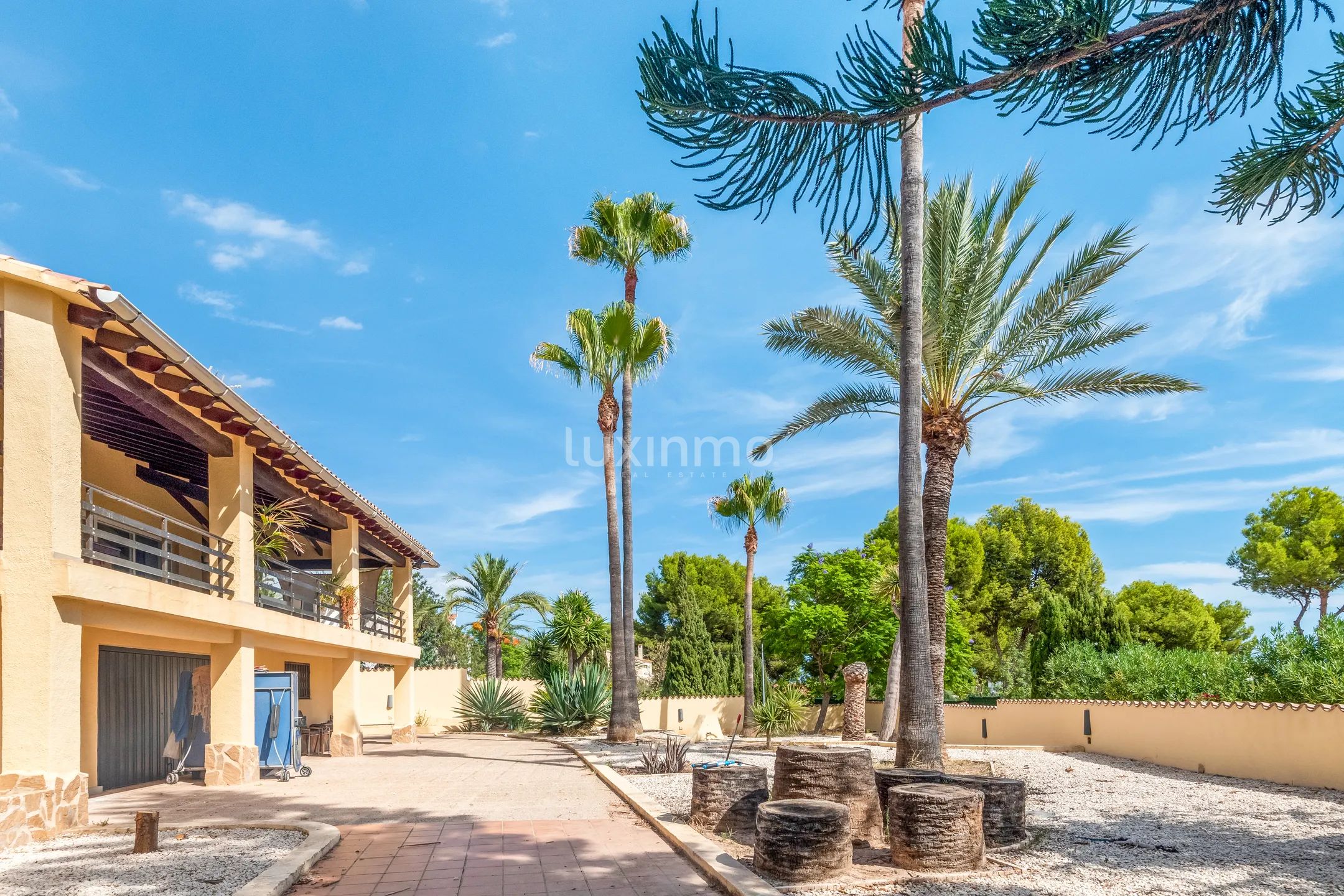 Exklusivt uthyrningshus med stor tomt och privata faciliteter — photo 38