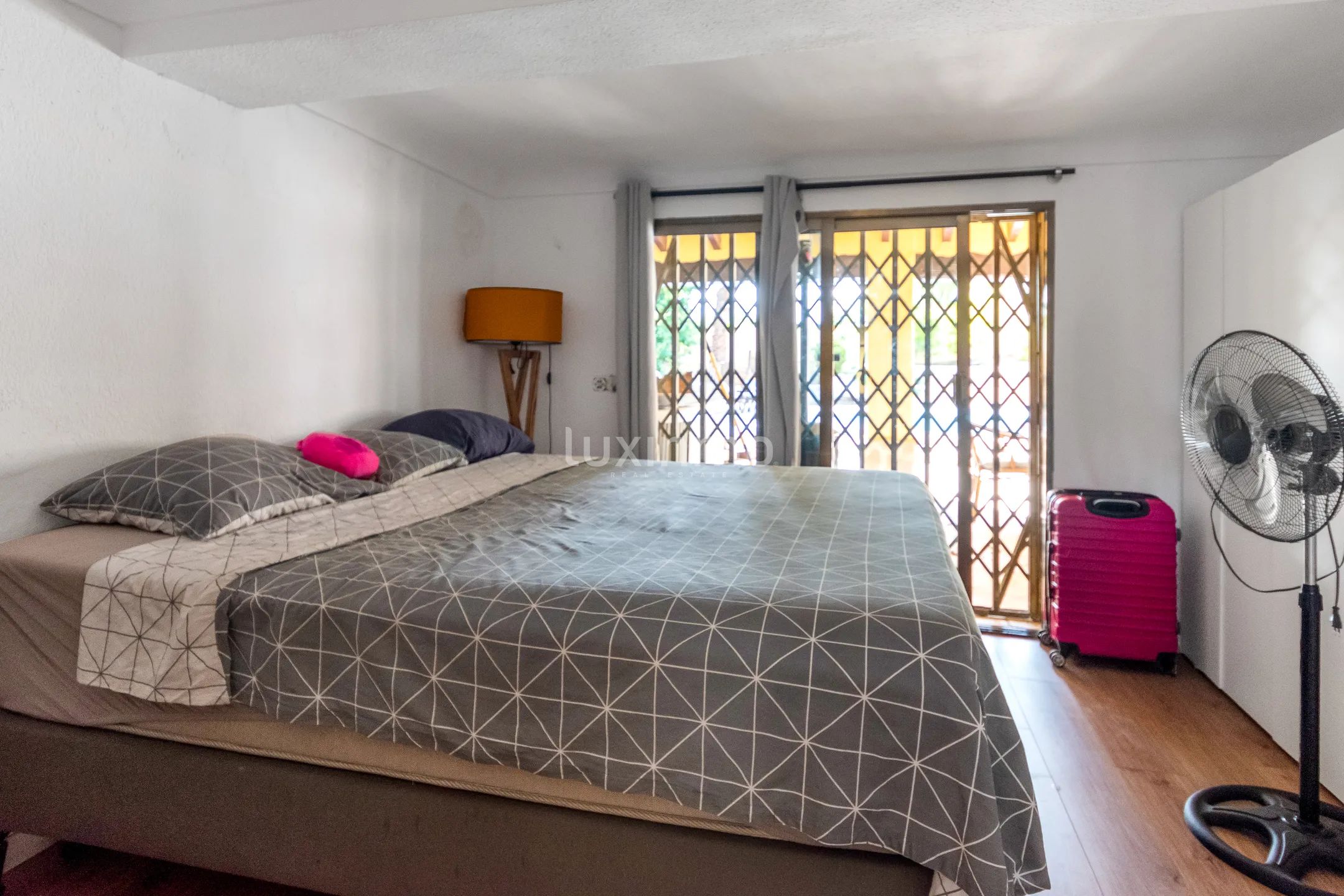 Exklusivt uthyrningshus med stor tomt och privata faciliteter — photo 41