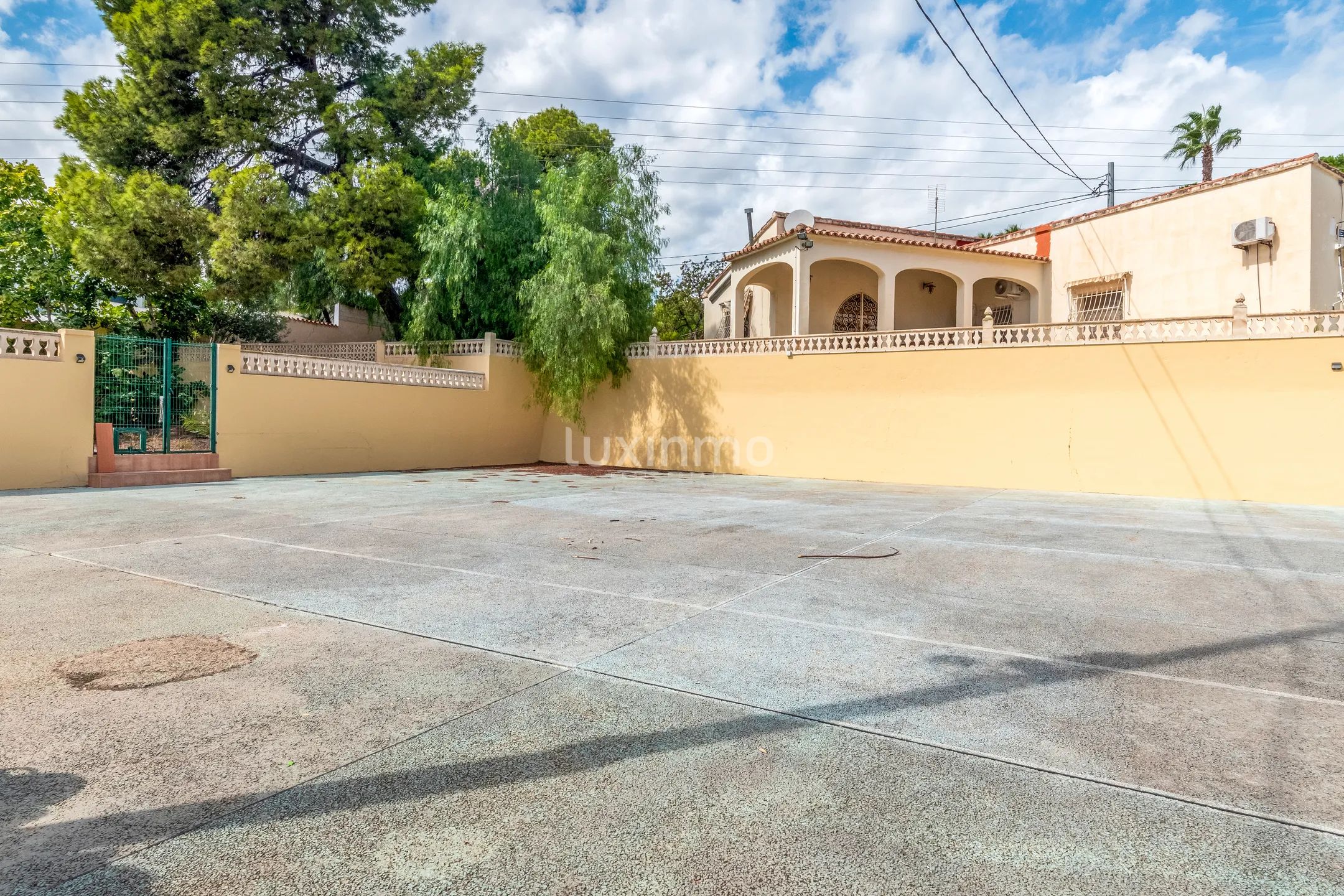 Exklusivt uthyrningshus med stor tomt och privata faciliteter — photo 51