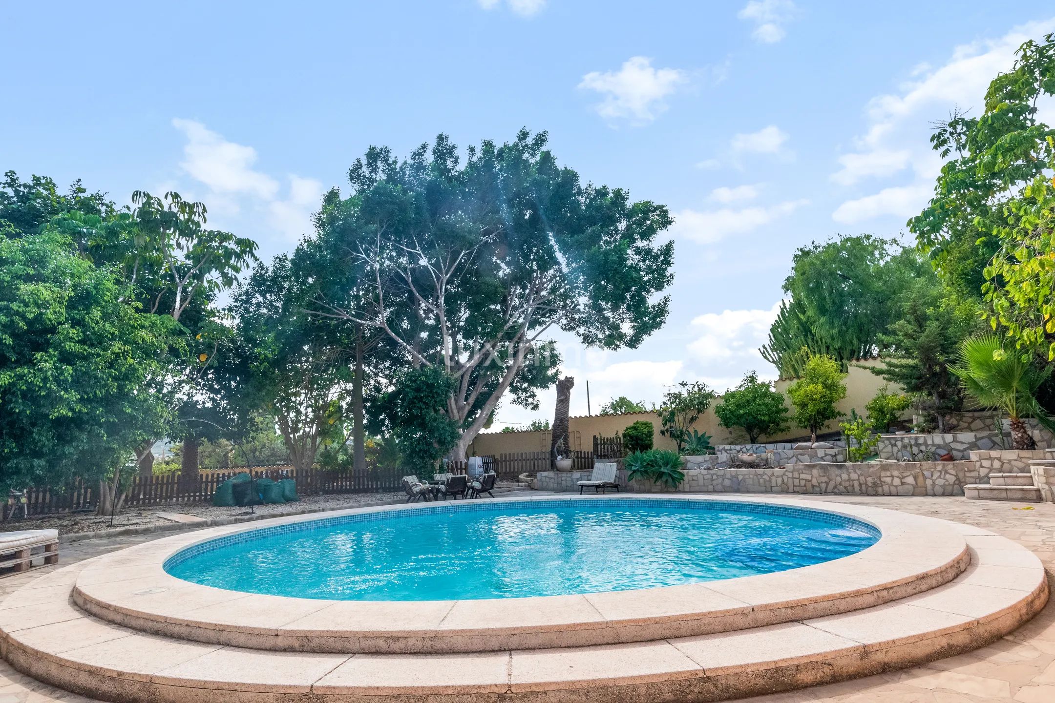 Exklusivt uthyrningshus med stor tomt och privata faciliteter — photo 49