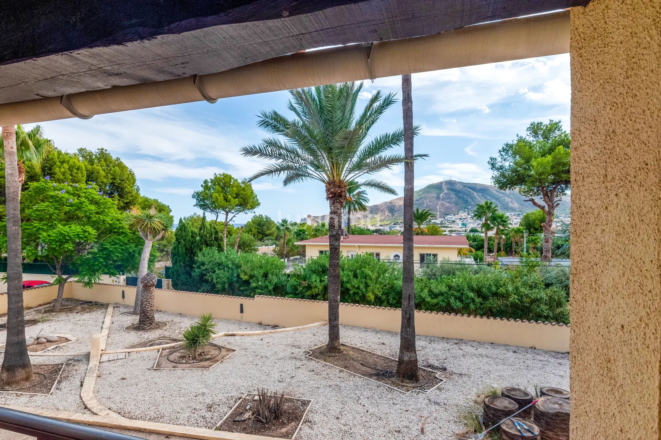 Exklusivt uthyrningshus med stor tomt och privata faciliteter — photo 58