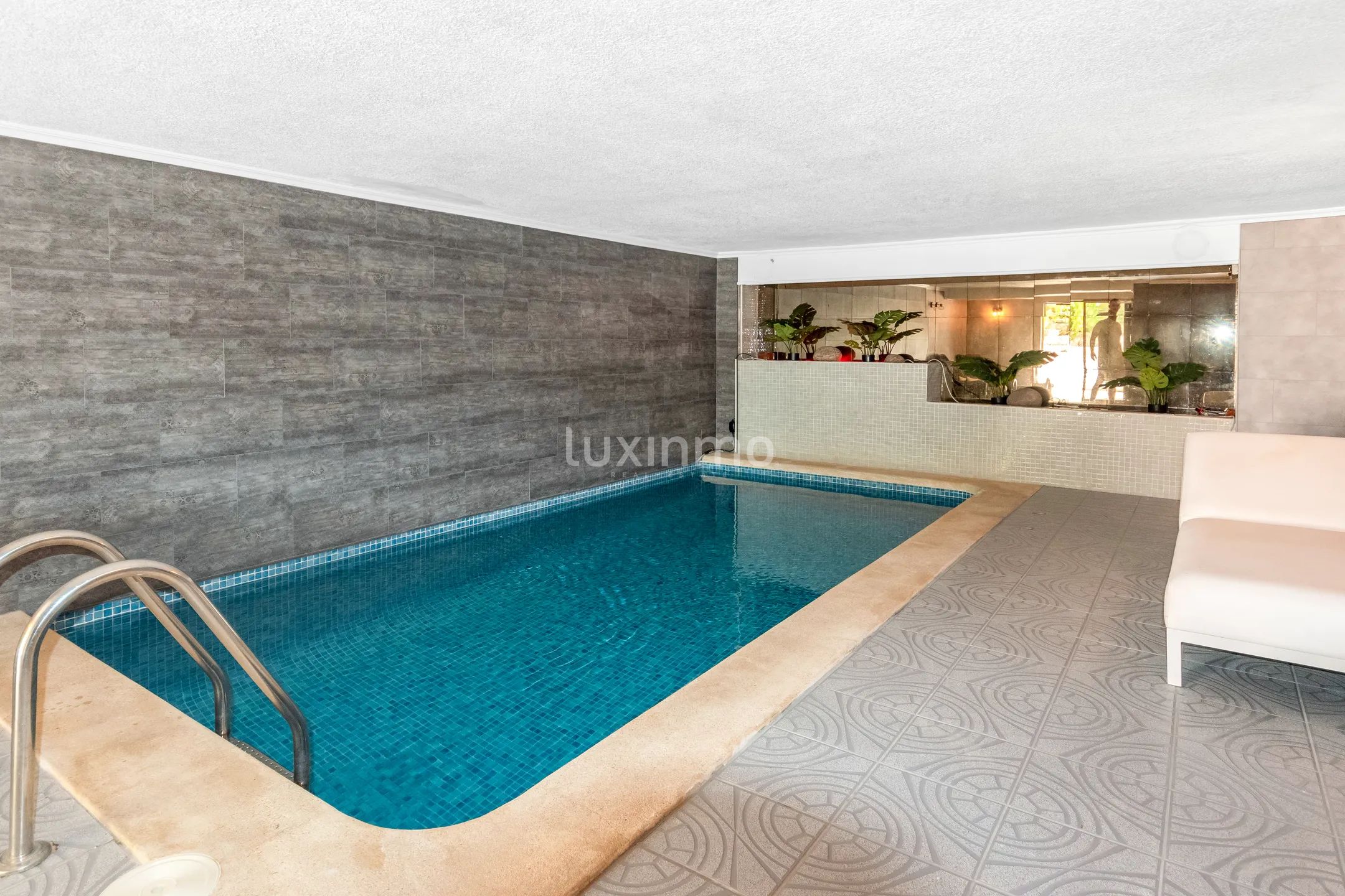 Exklusivt uthyrningshus med stor tomt och privata faciliteter — photo 37