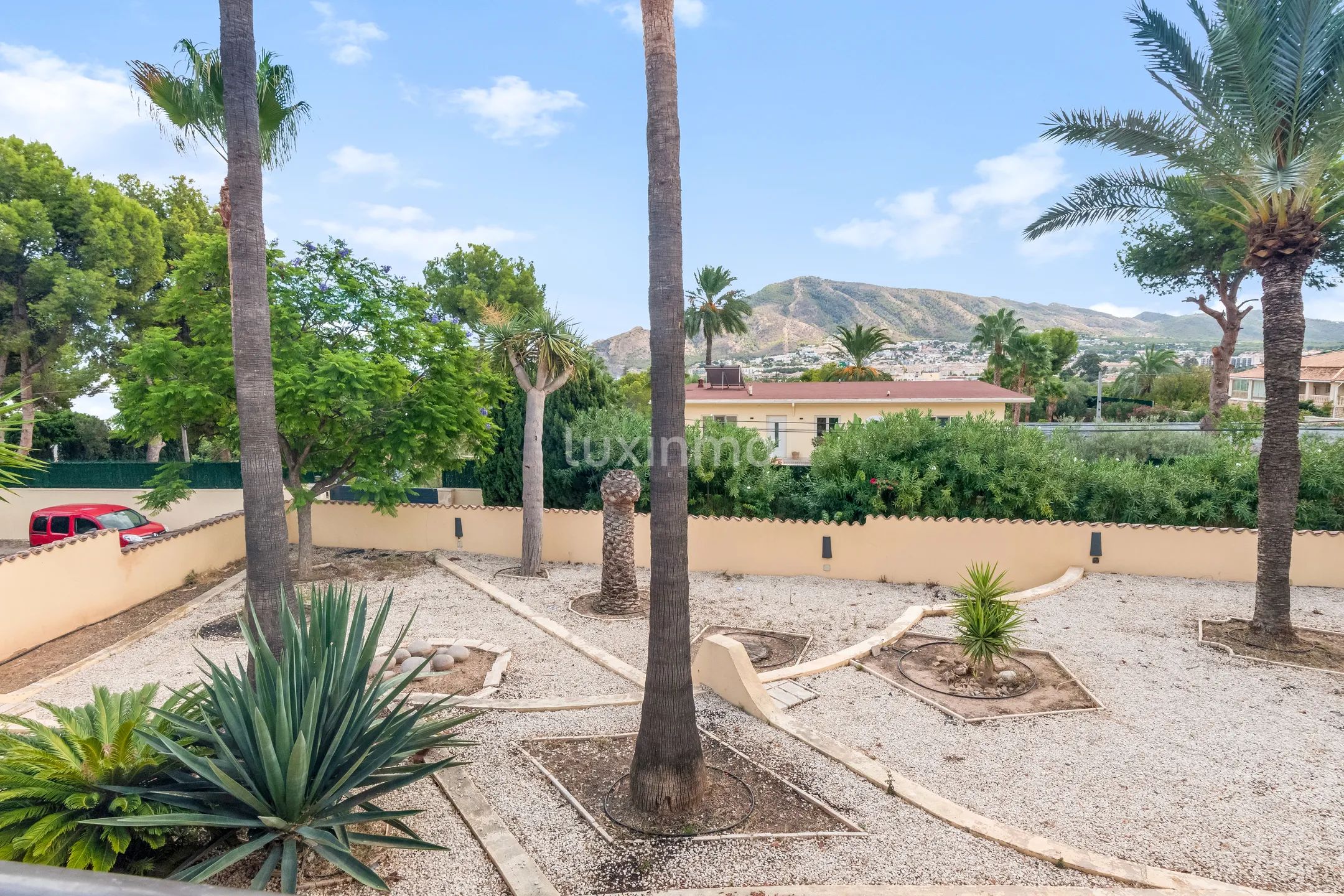 Exklusivt uthyrningshus med stor tomt och privata faciliteter — photo 30