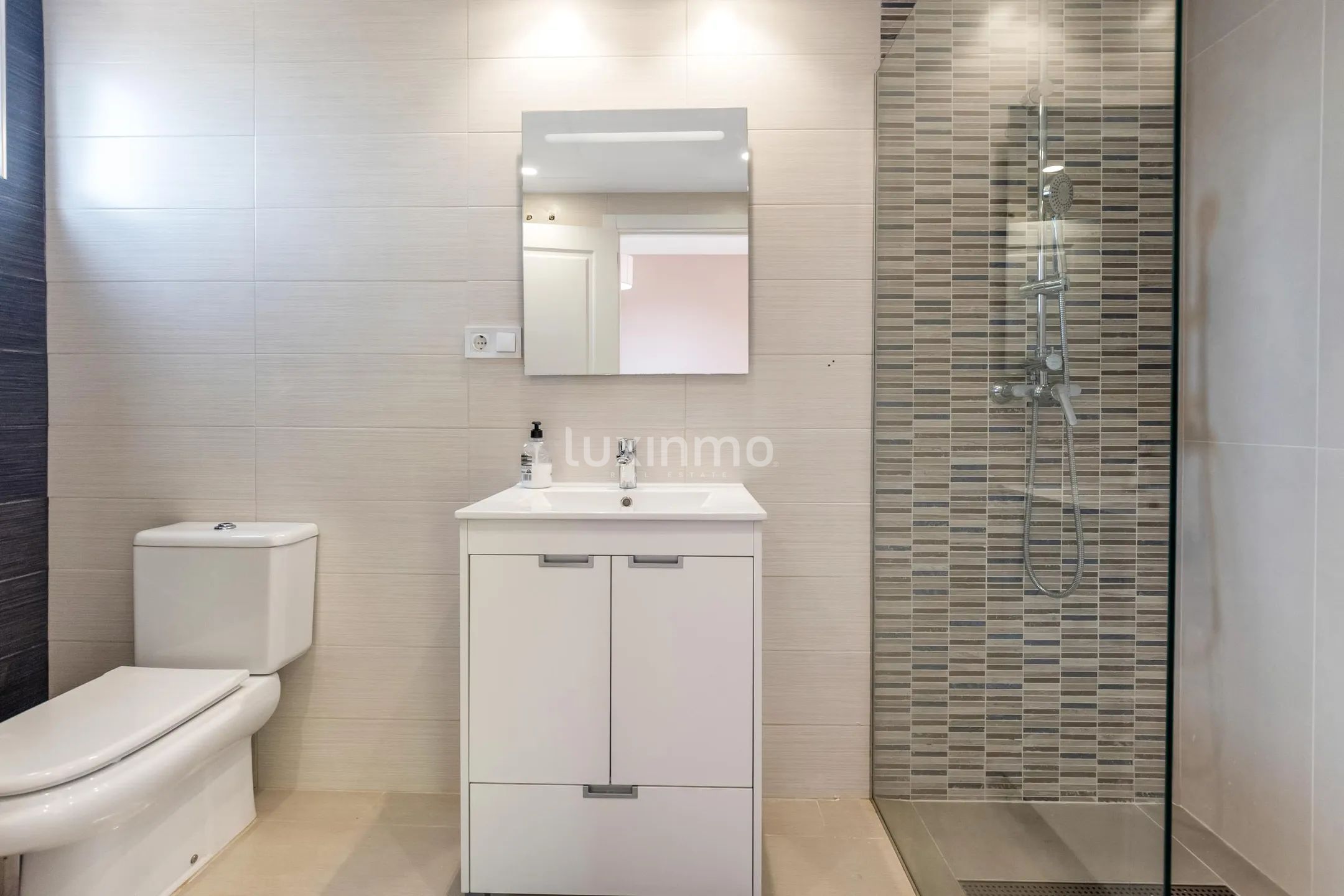 Villa de estilo mediterránea reformada con mucha privacidad en Sierra Cortina, Finestrat — photo 37
