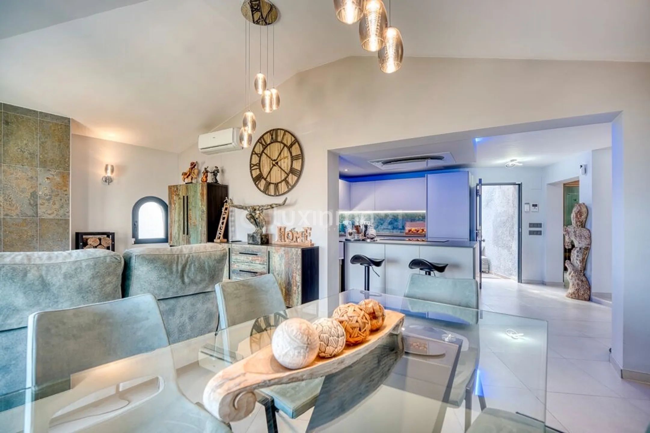 Renovated 5 bedroom villa with panoramic sea views in Calpe — photo 46