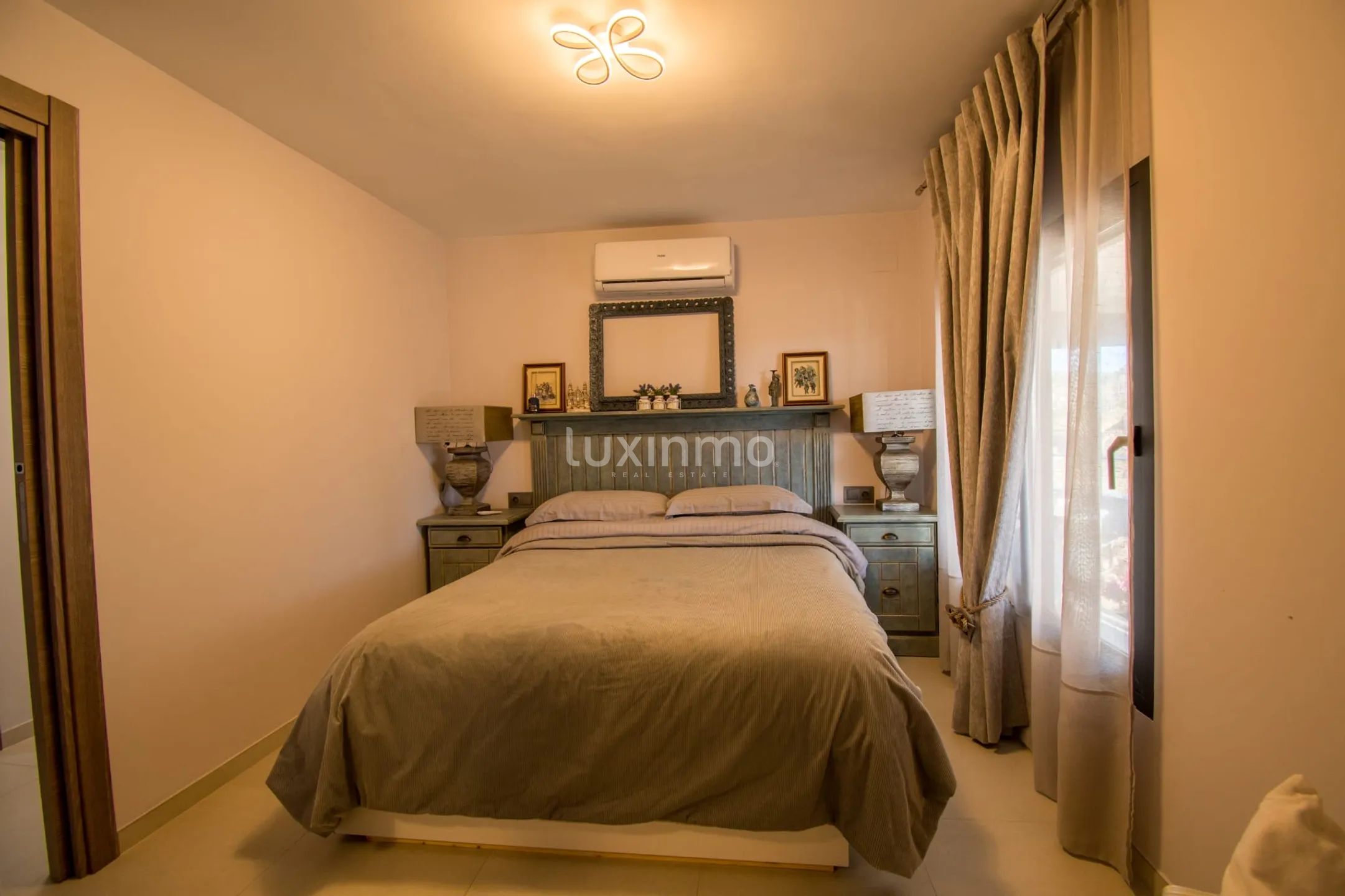 Renovated 5 bedroom villa with panoramic sea views in Calpe — photo 50