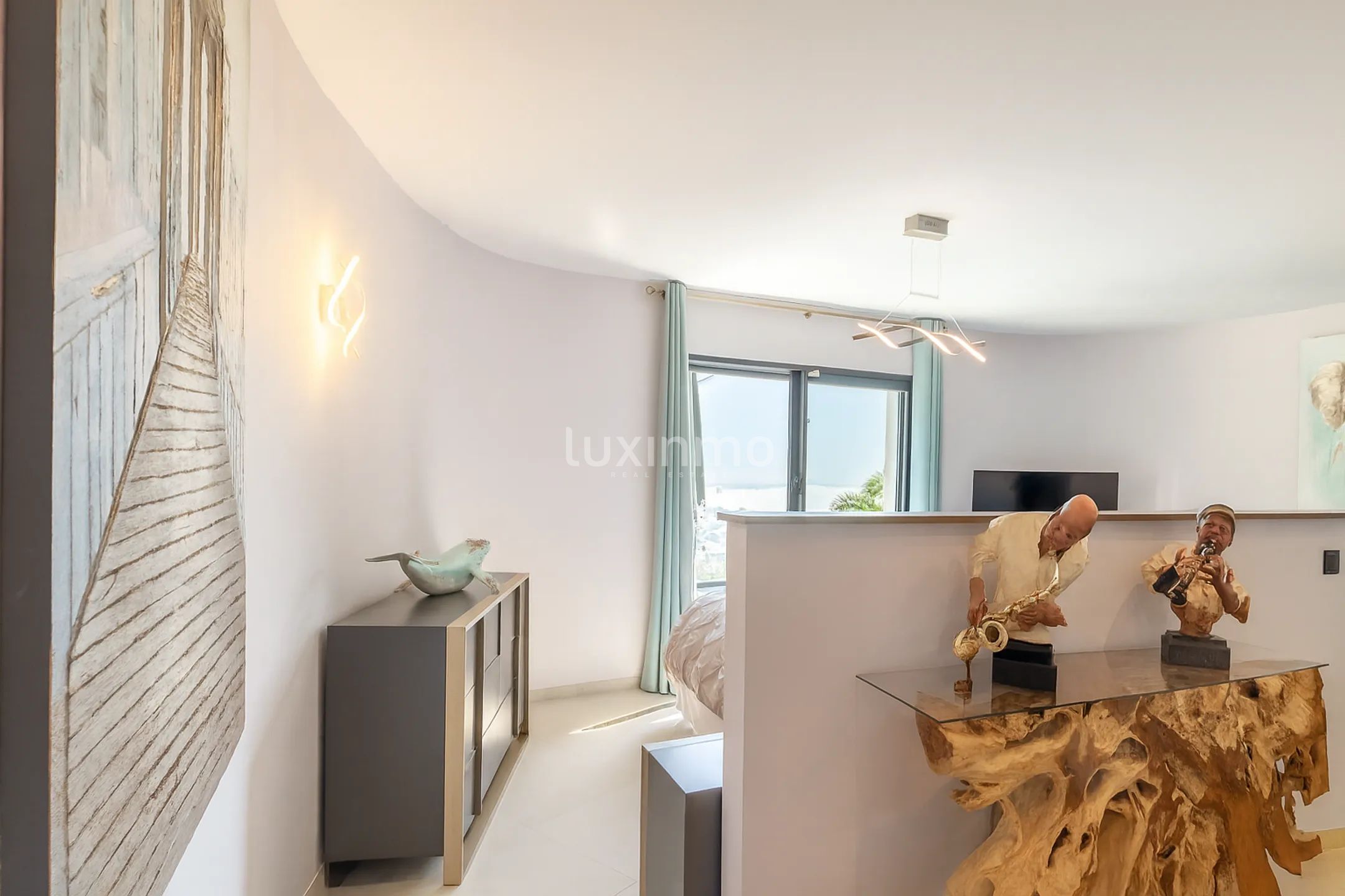 Renovated 5 bedroom villa with panoramic sea views in Calpe — photo 31