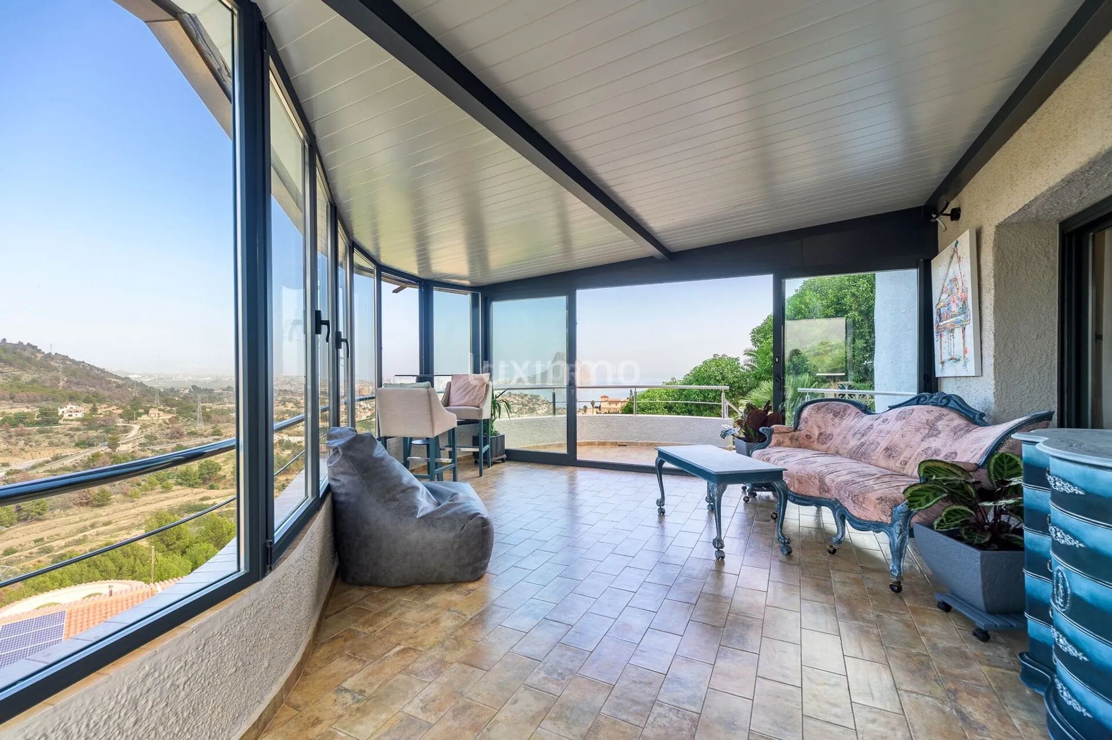 Renovated 5 bedroom villa with panoramic sea views in Calpe — photo 51