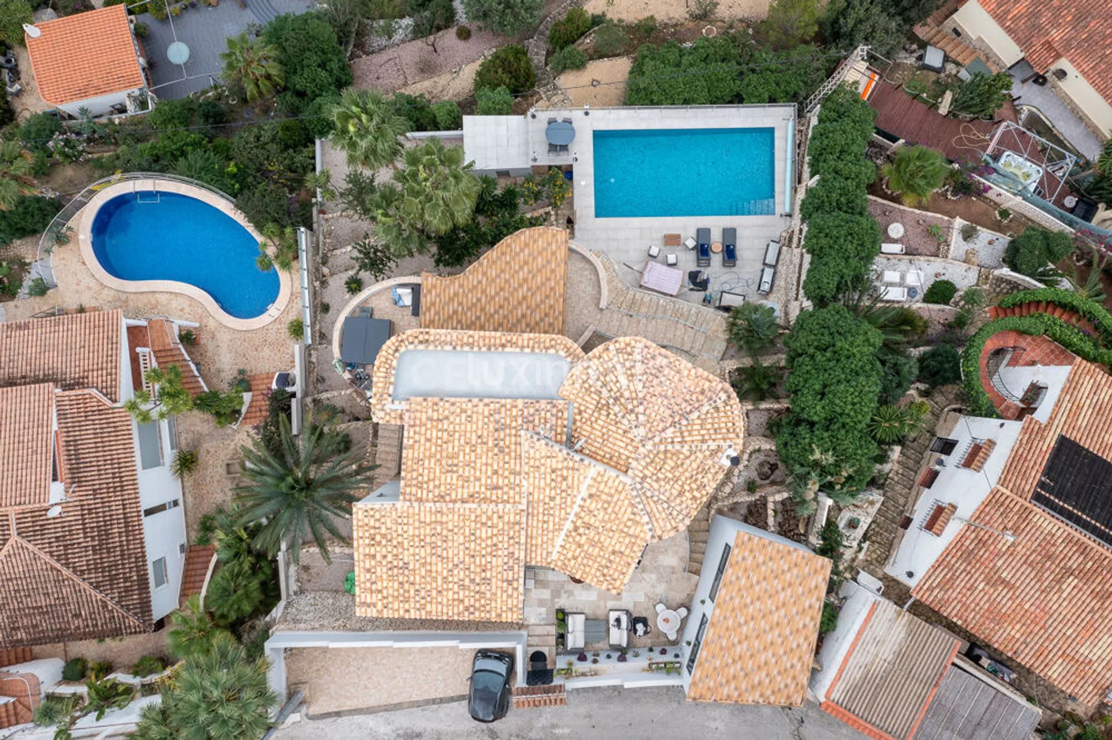 Renovated 5 bedroom villa with panoramic sea views in Calpe — photo 56