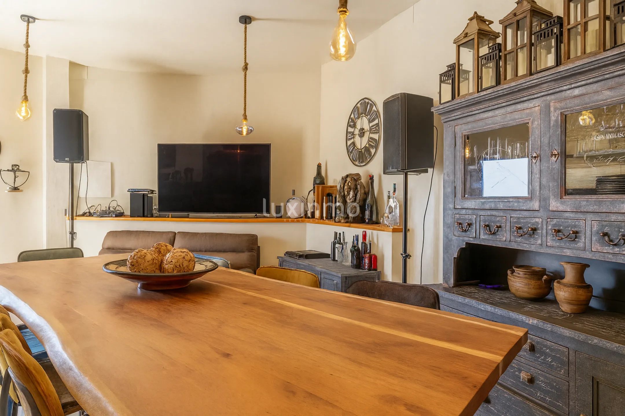 Renovated 5 bedroom villa with panoramic sea views in Calpe — photo 25