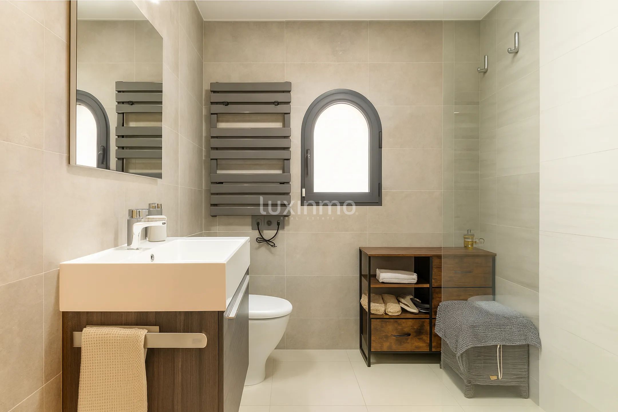 Renovated 5 bedroom villa with panoramic sea views in Calpe — photo 37