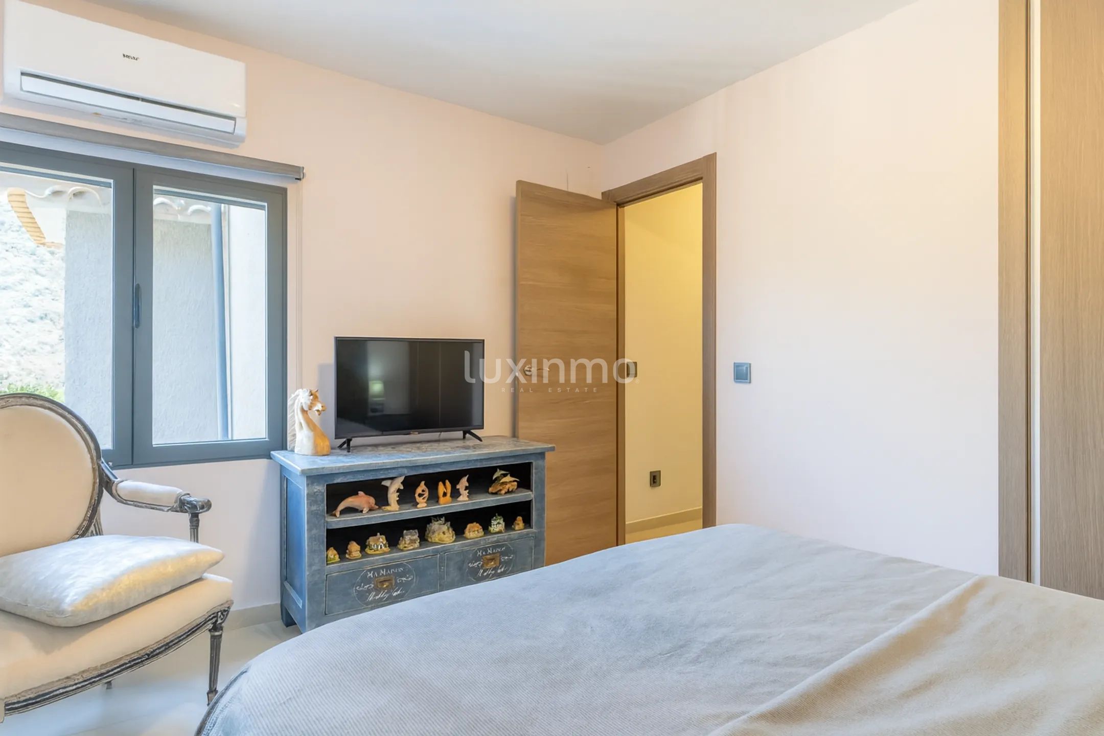 Renovated 5 bedroom villa with panoramic sea views in Calpe — photo 40