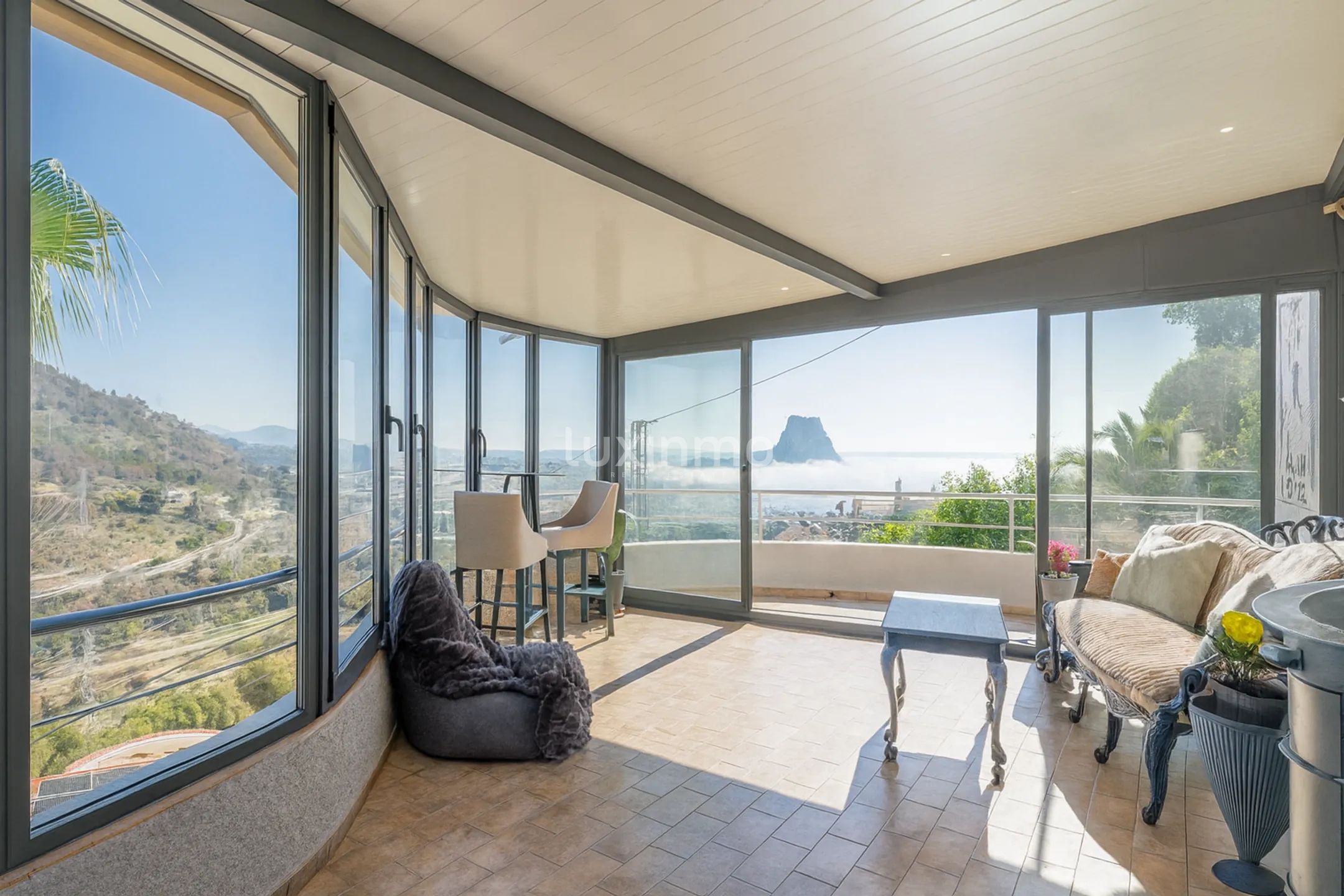 Renovated 5 bedroom villa with panoramic sea views in Calpe — photo 42