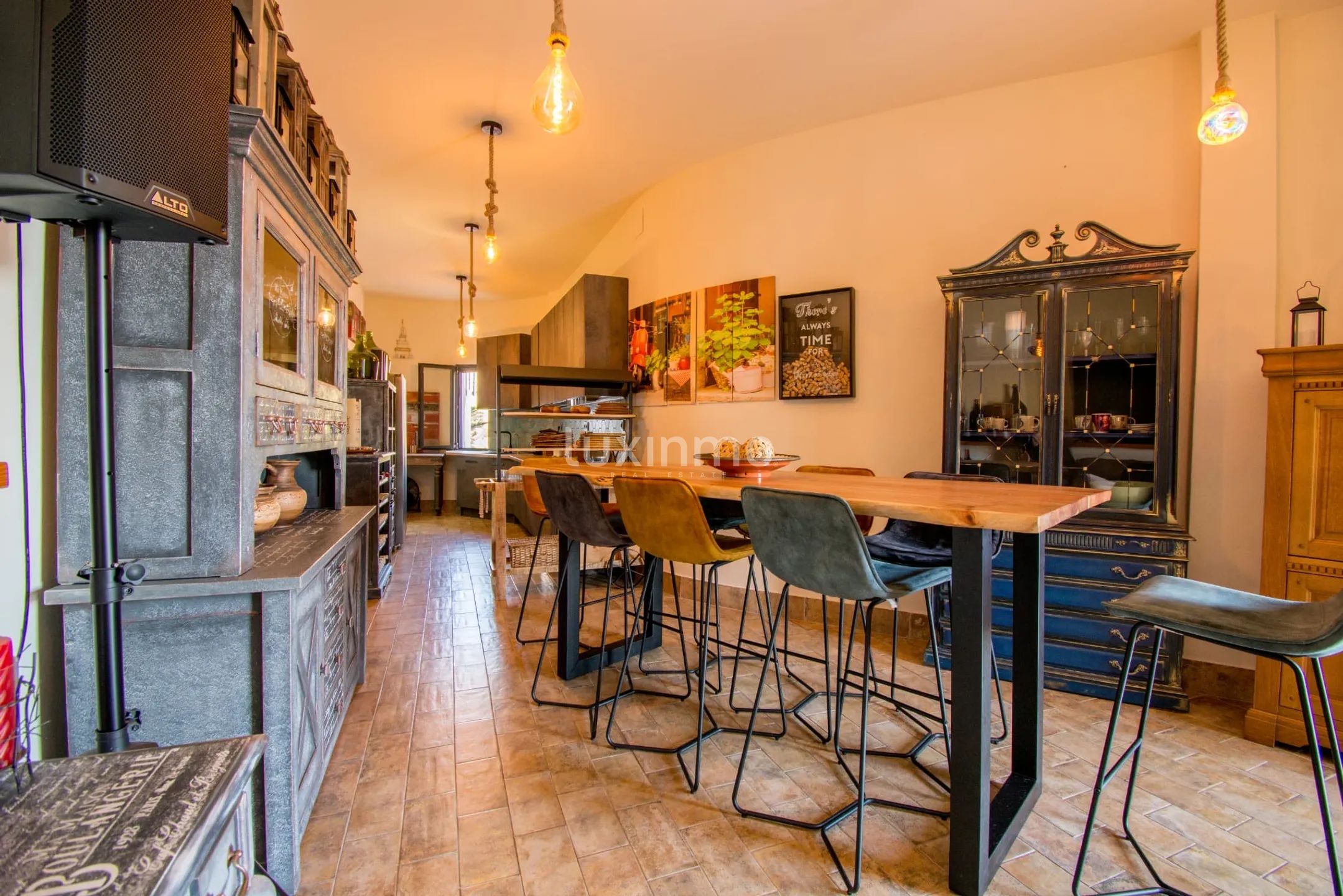 Renovated 5 bedroom villa with panoramic sea views in Calpe — photo 26