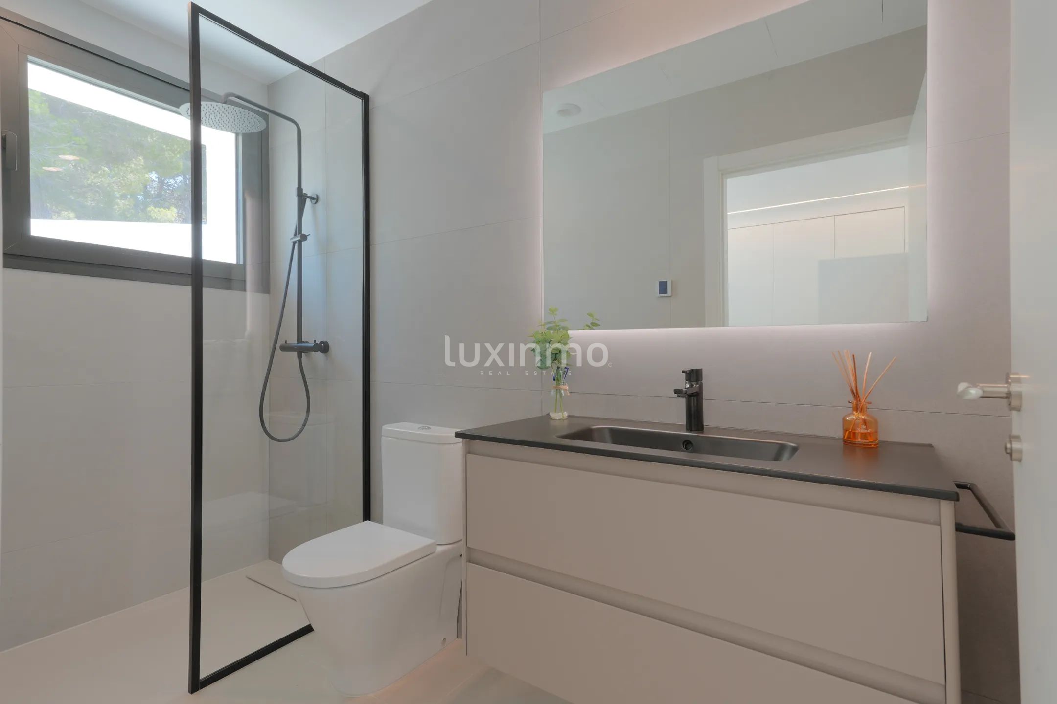 Modern 4-Bedroom Detached House with Private Pool and Mountain Views in Moraira — photo 13