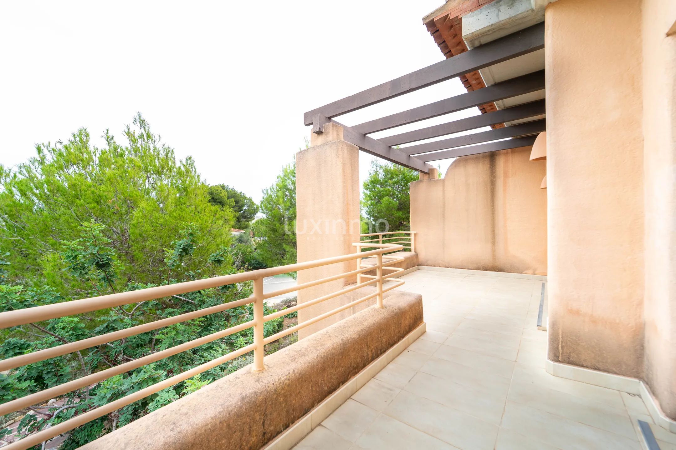 2 Bedrooms Penthouse in Moraira