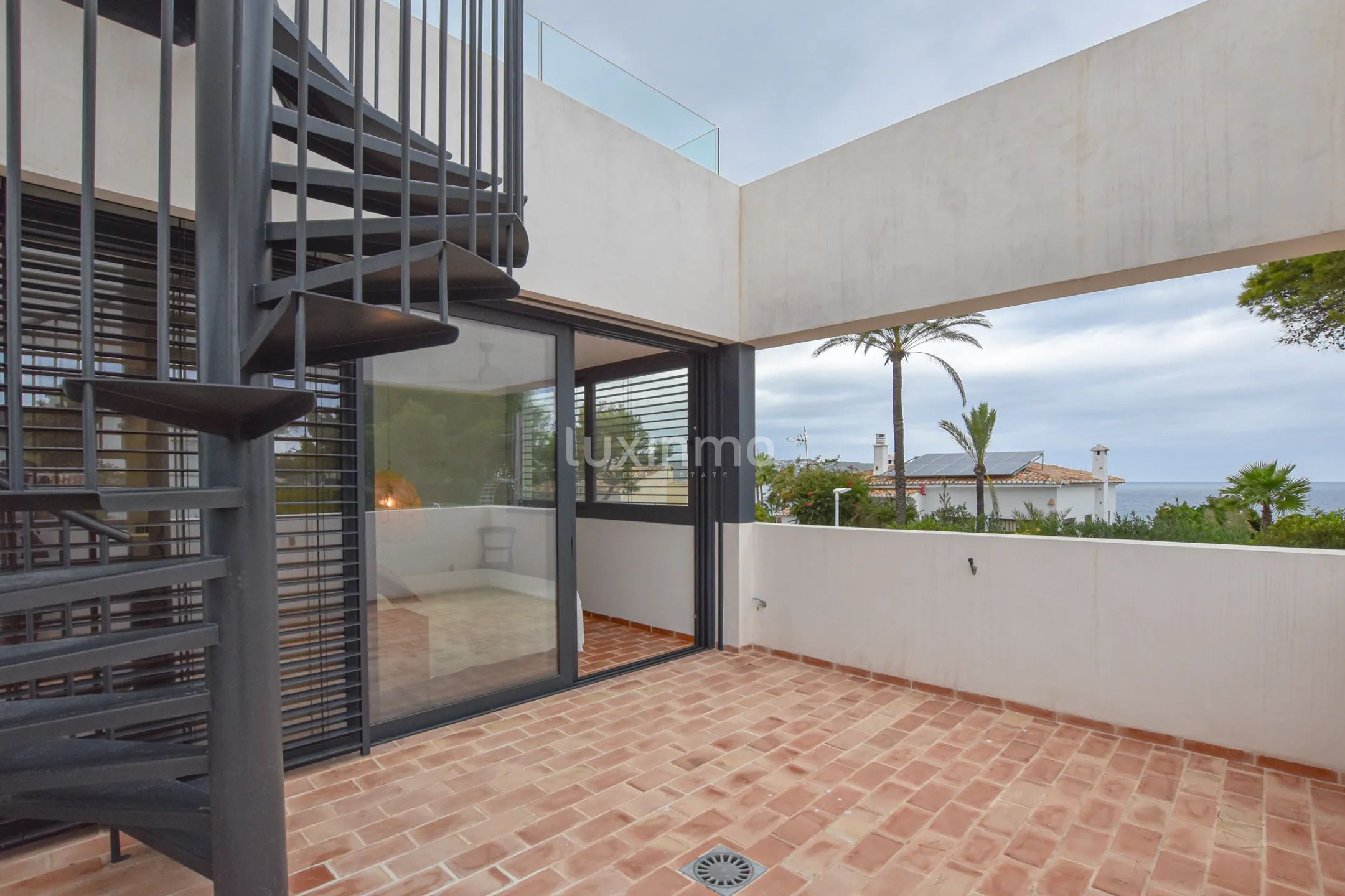 Stunning modern villa for rent in Cala Blanca Jávea — photo 38