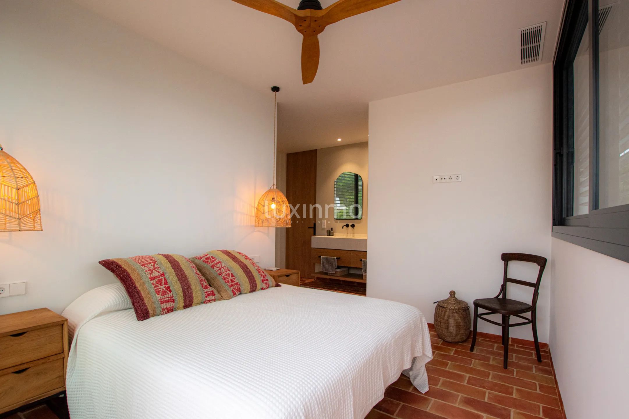 Stunning modern villa for rent in Cala Blanca Jávea — photo 34