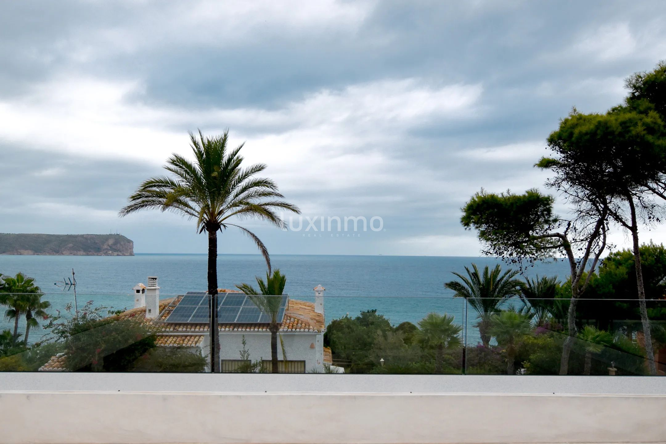 Stunning modern villa for rent in Cala Blanca Jávea — photo 40