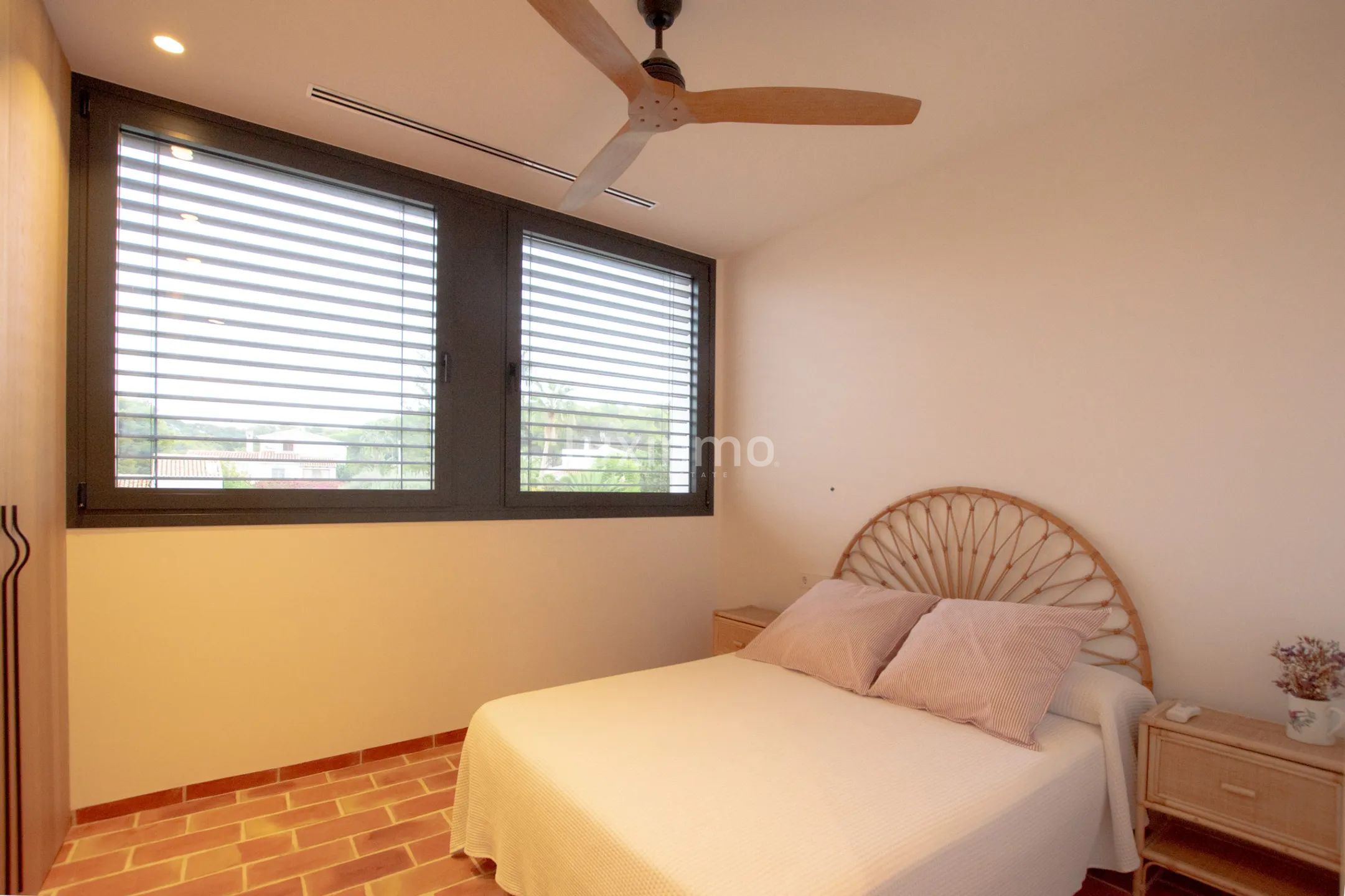 Stunning modern villa for rent in Cala Blanca Jávea — photo 46