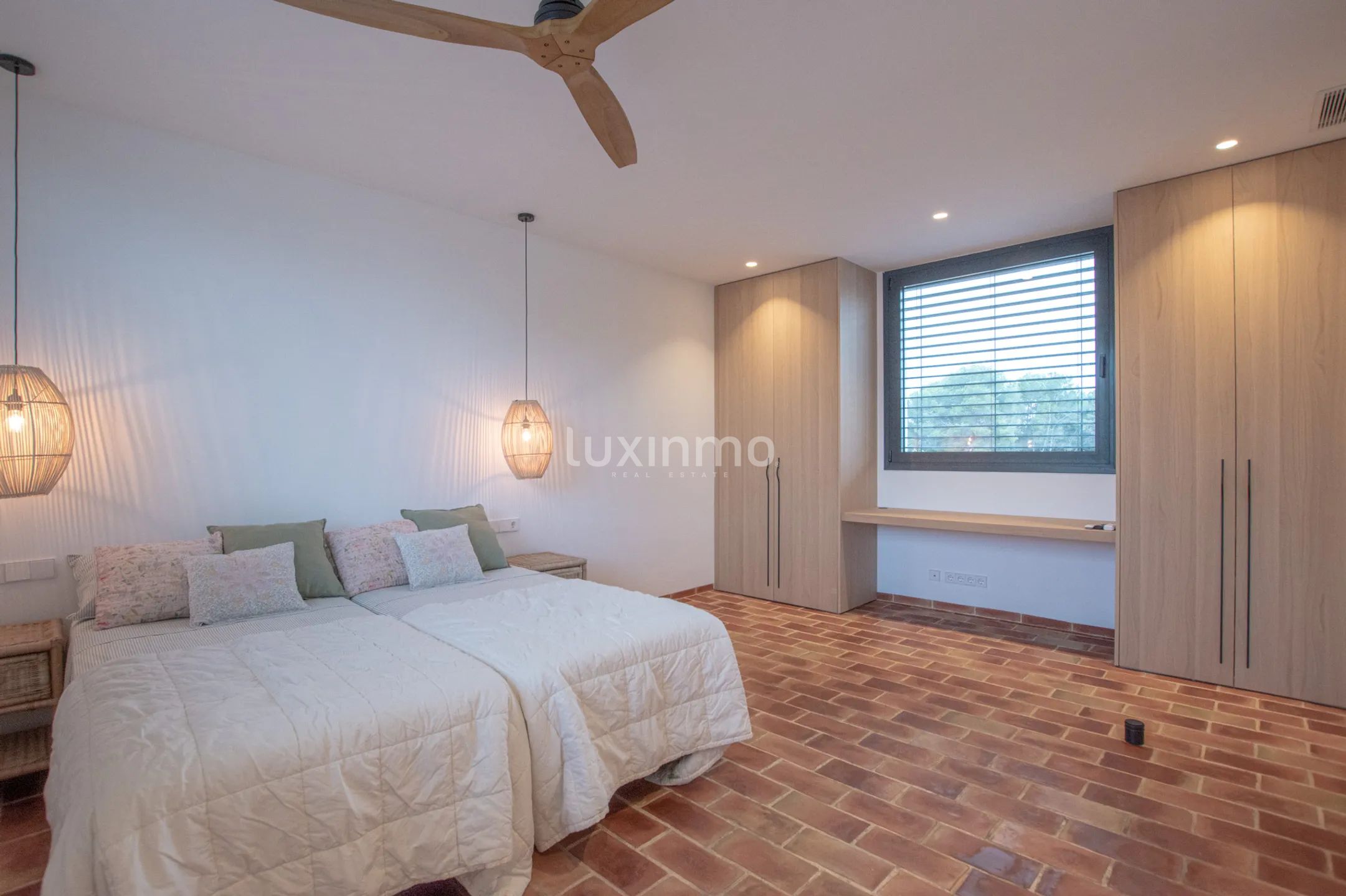 Stunning modern villa for rent in Cala Blanca Jávea — photo 41