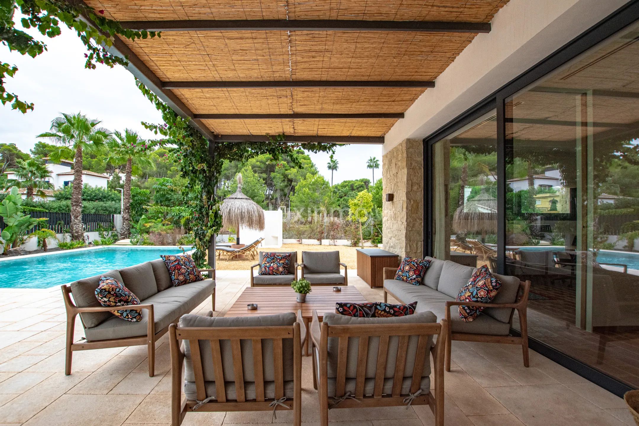 Stunning modern villa for rent in Cala Blanca Jávea — photo 11