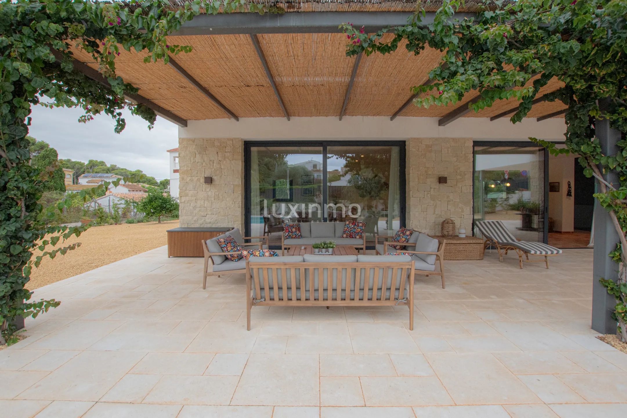 Stunning modern villa for rent in Cala Blanca Jávea — photo 12