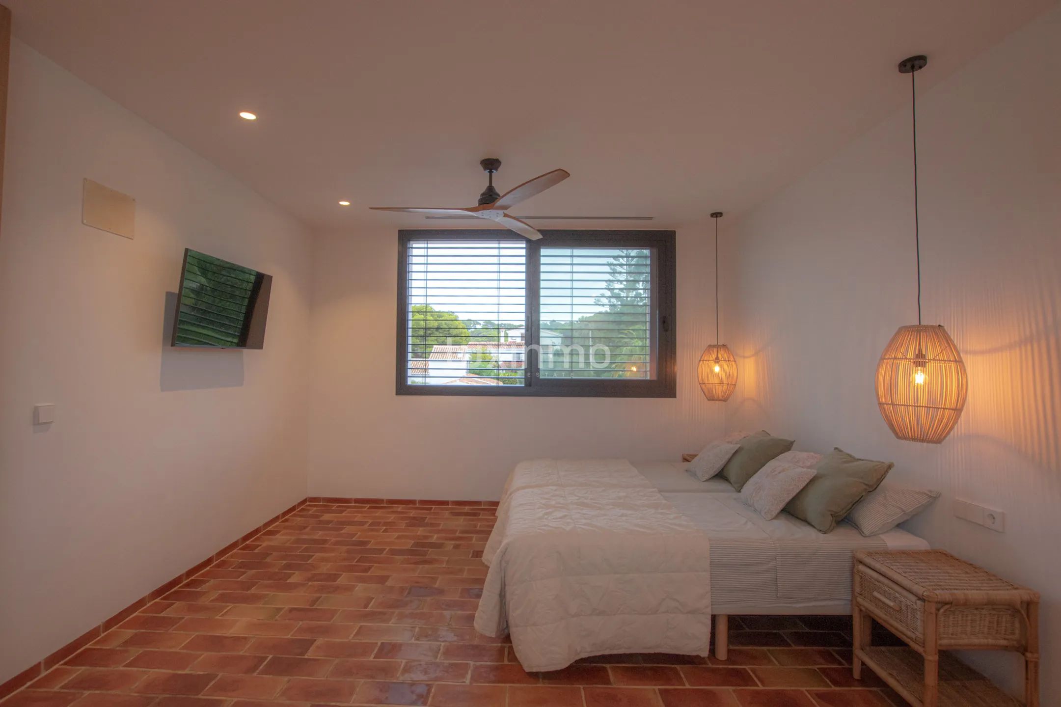 Stunning modern villa for rent in Cala Blanca Jávea — photo 42