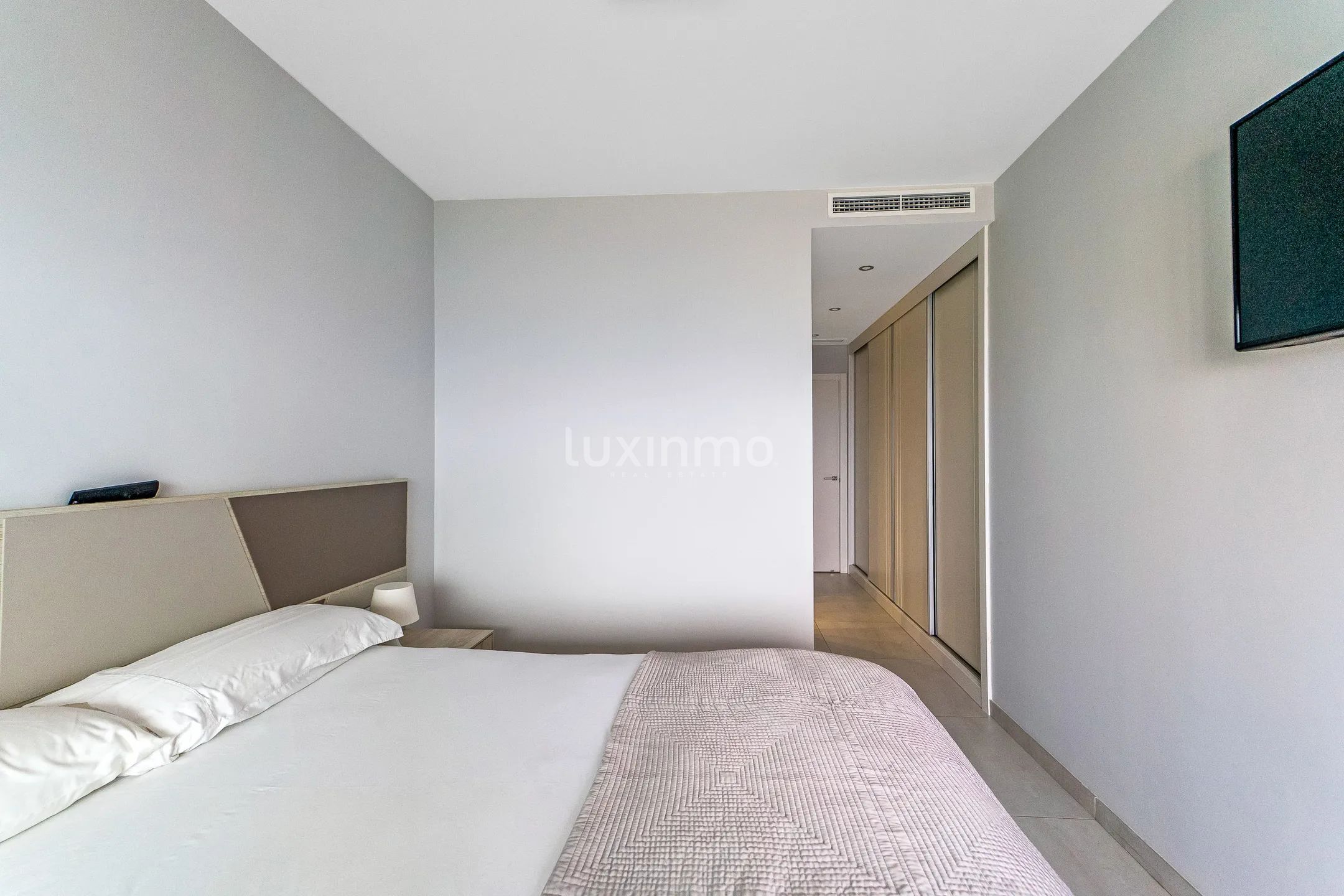 Impresionante apartamento con vistas al mar en Playa de Poniente, Benidorm — photo 13