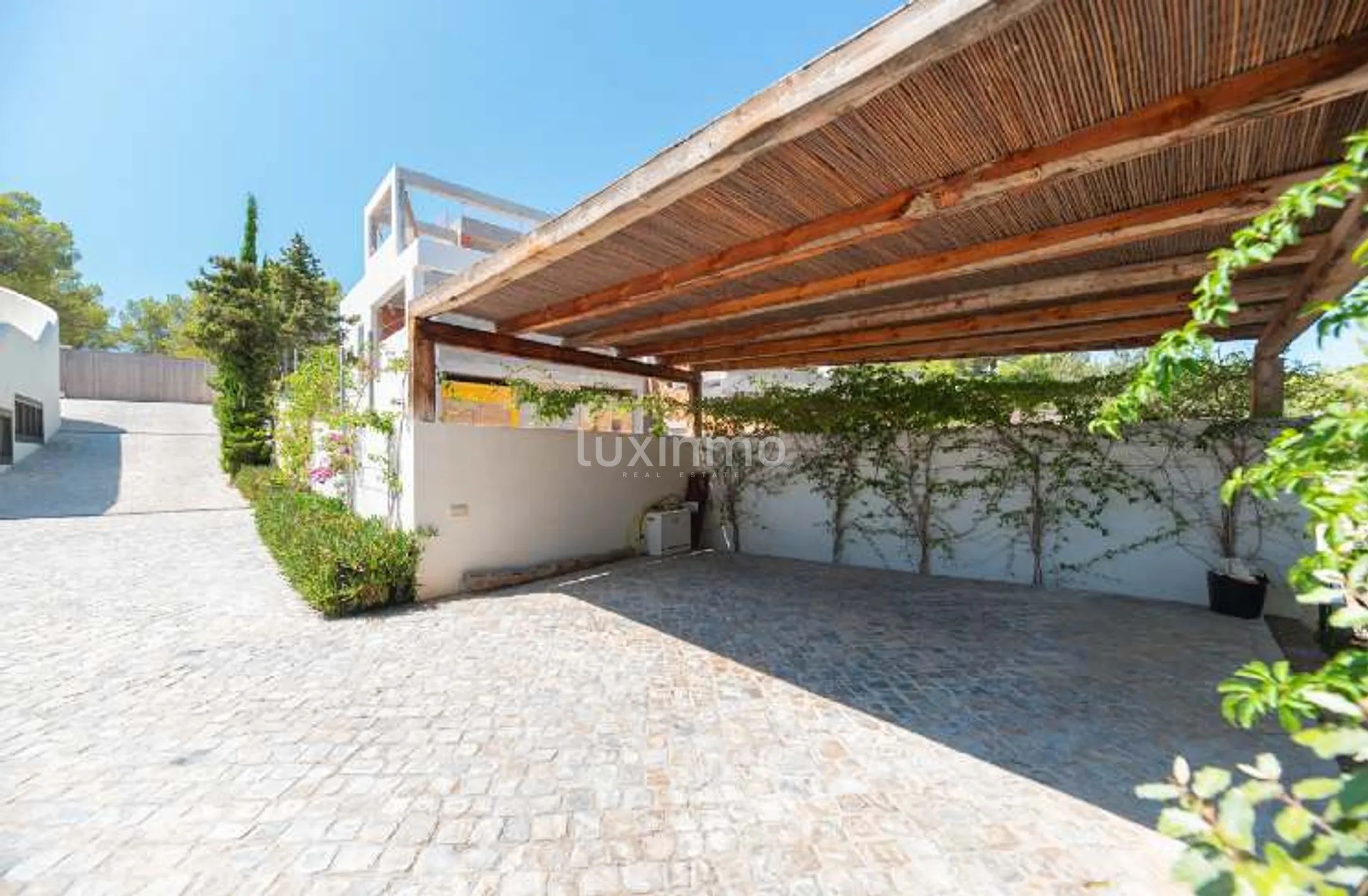 Exclusive Mediterranean Elegance with Sea Views near Cala Llenya — photo 9