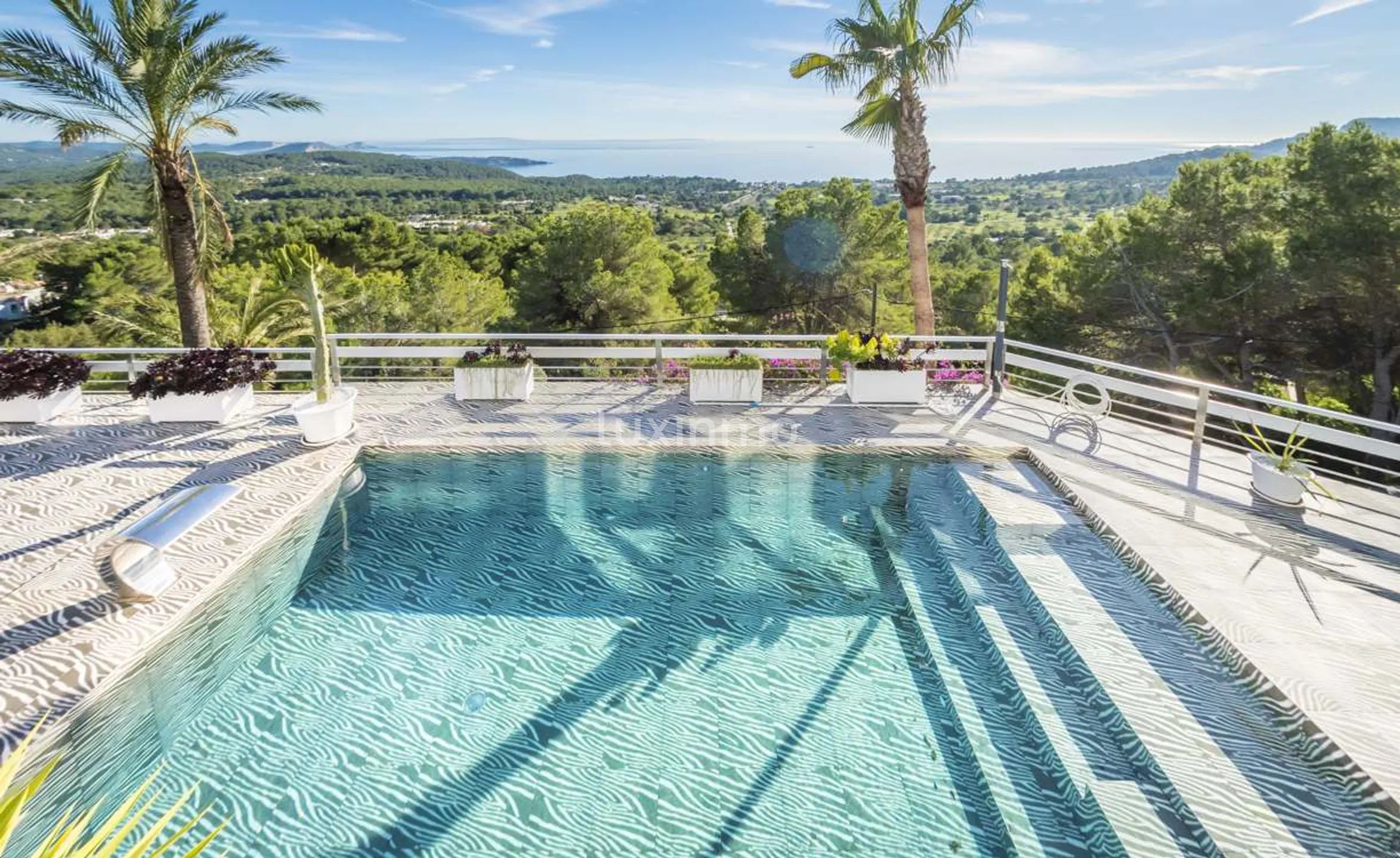 Villa Soleil, Elegant Sea-View Villa in Es Cubells, Ibiza