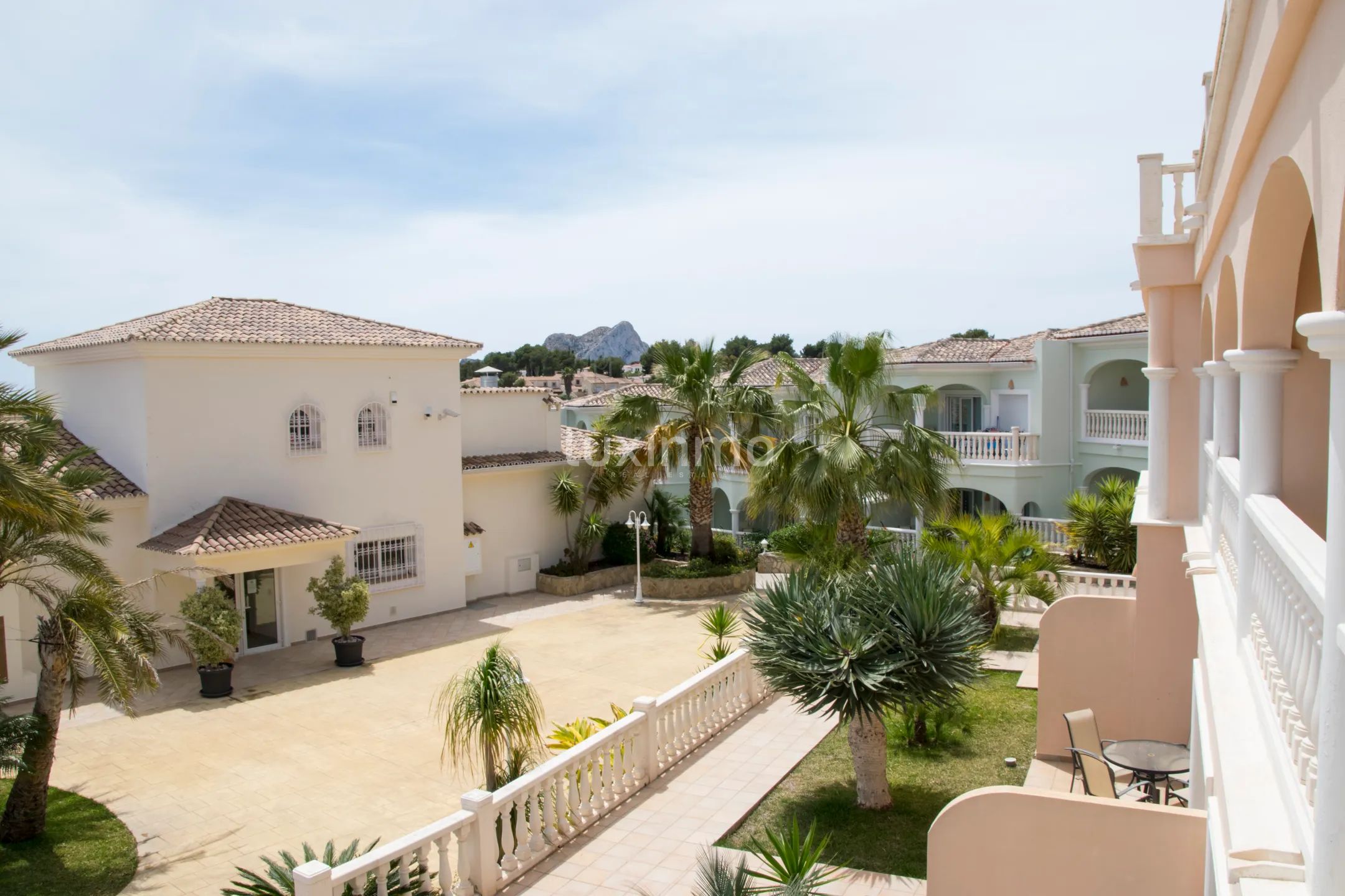 Charming 1-Bedroom with sea and mountain Views — photo 21