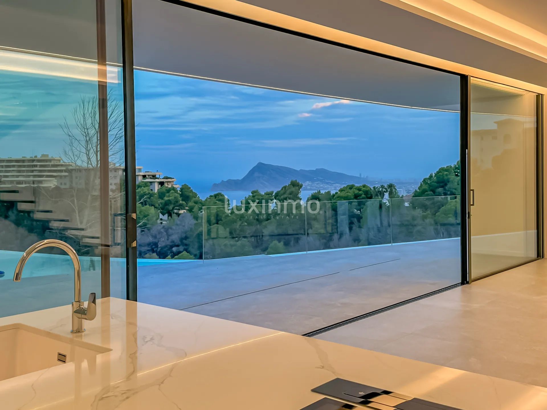 Stunning luxury detached house with breathtaking views in Altea Hills — photo 14
