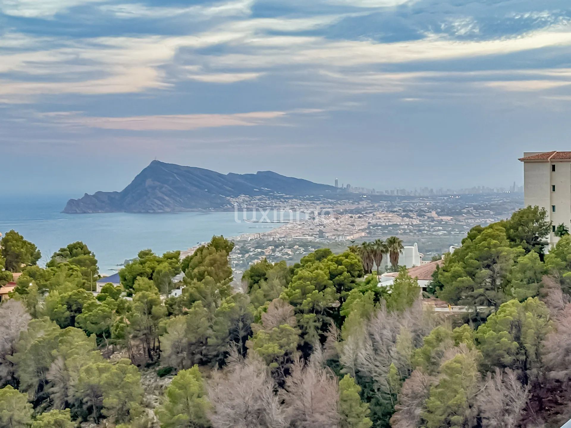 Stunning luxury detached house with breathtaking views in Altea Hills — photo 42